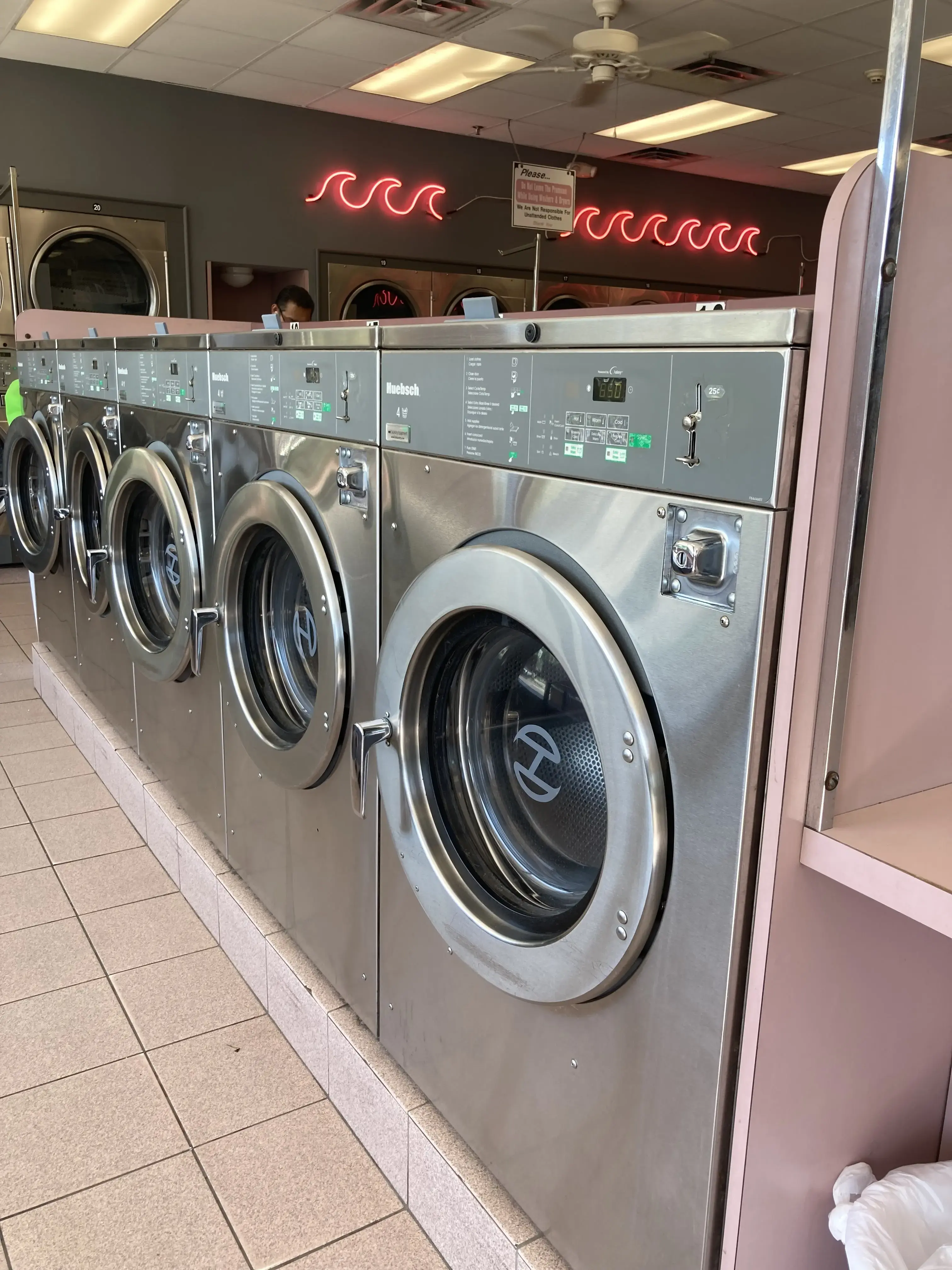 Mid Valley Laundromat thumbnail 3