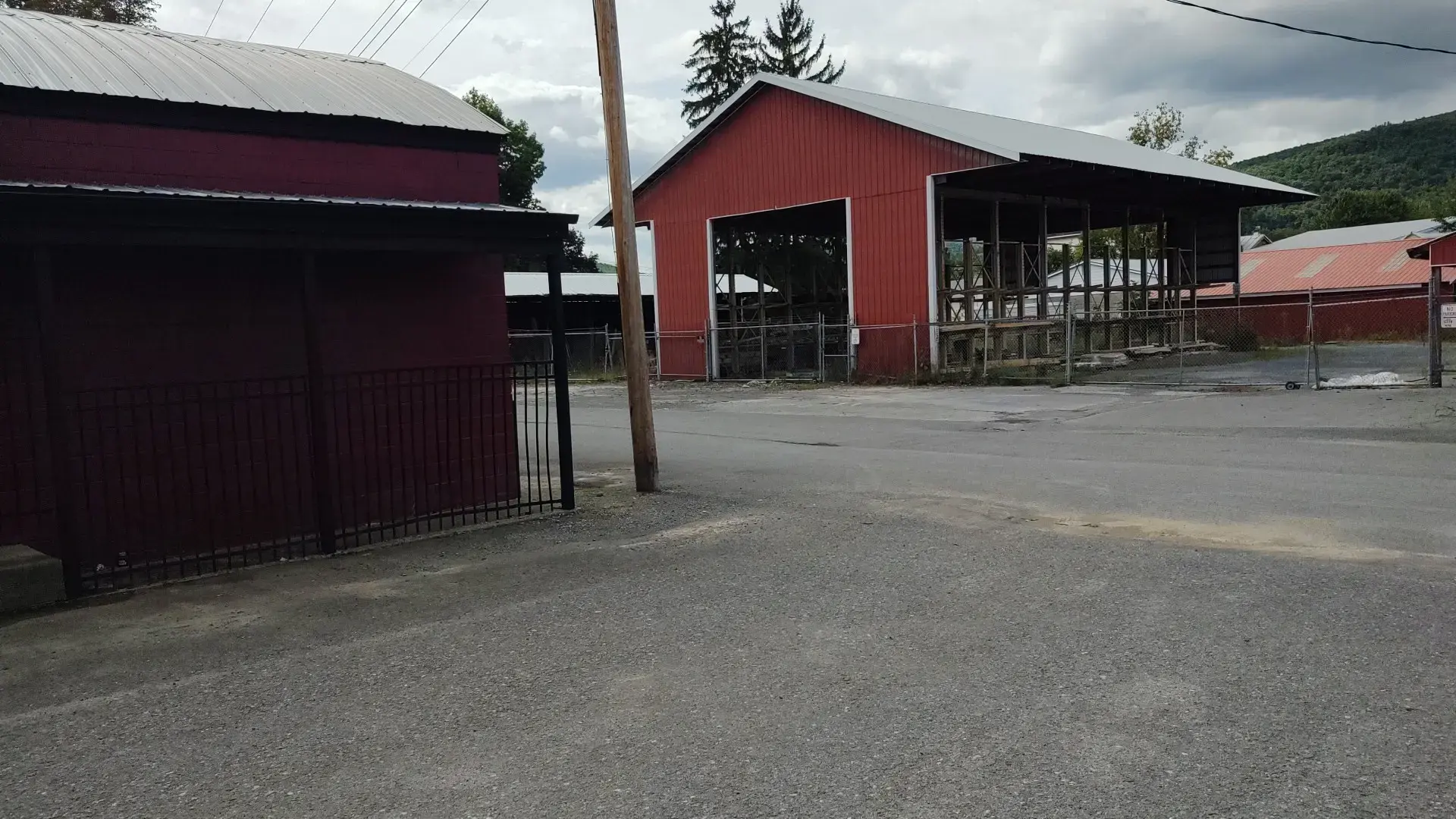 Middleburgh Lanes & Laundromat - Image 14