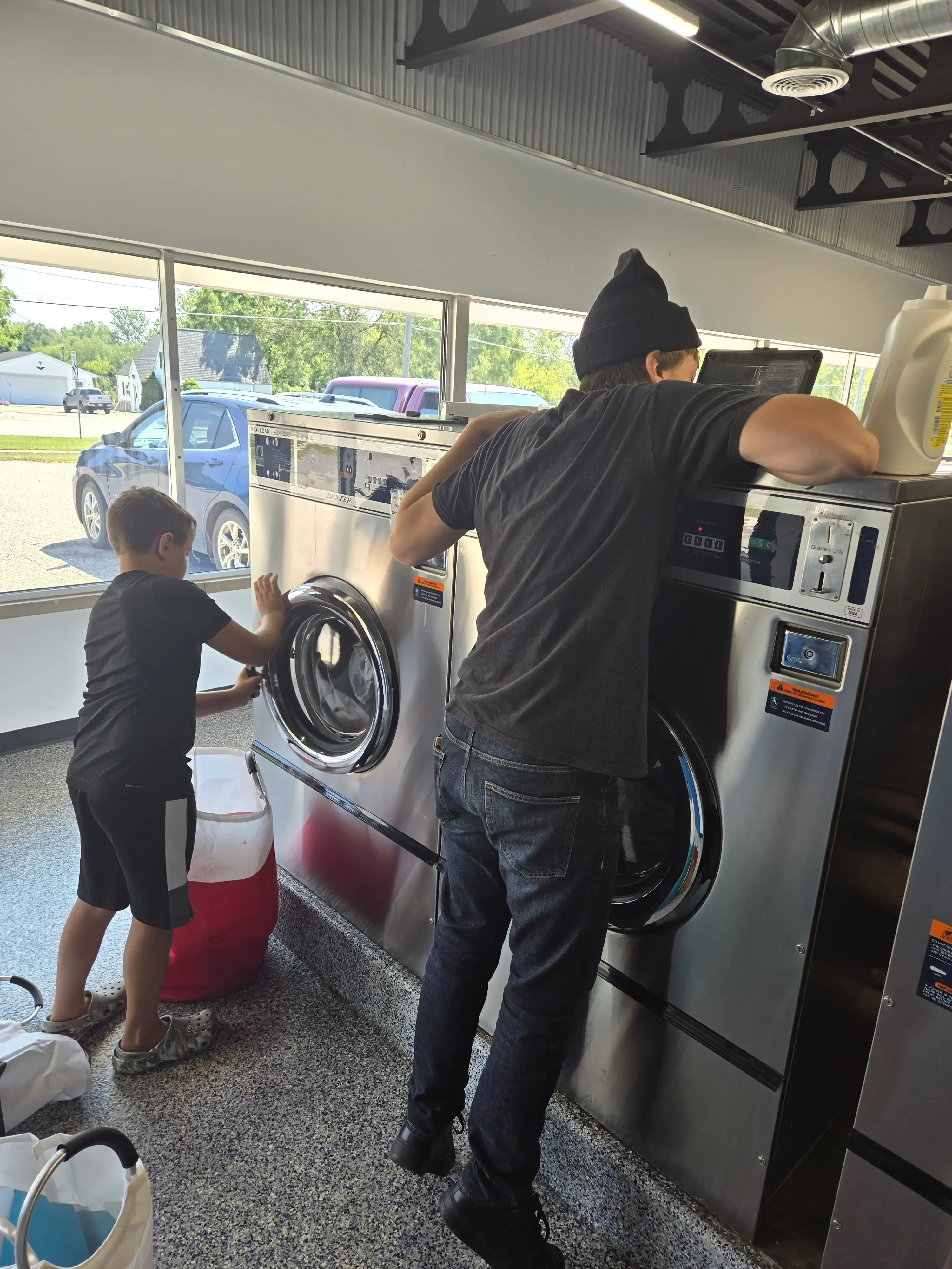 Middleville Laundromat thumbnail 17