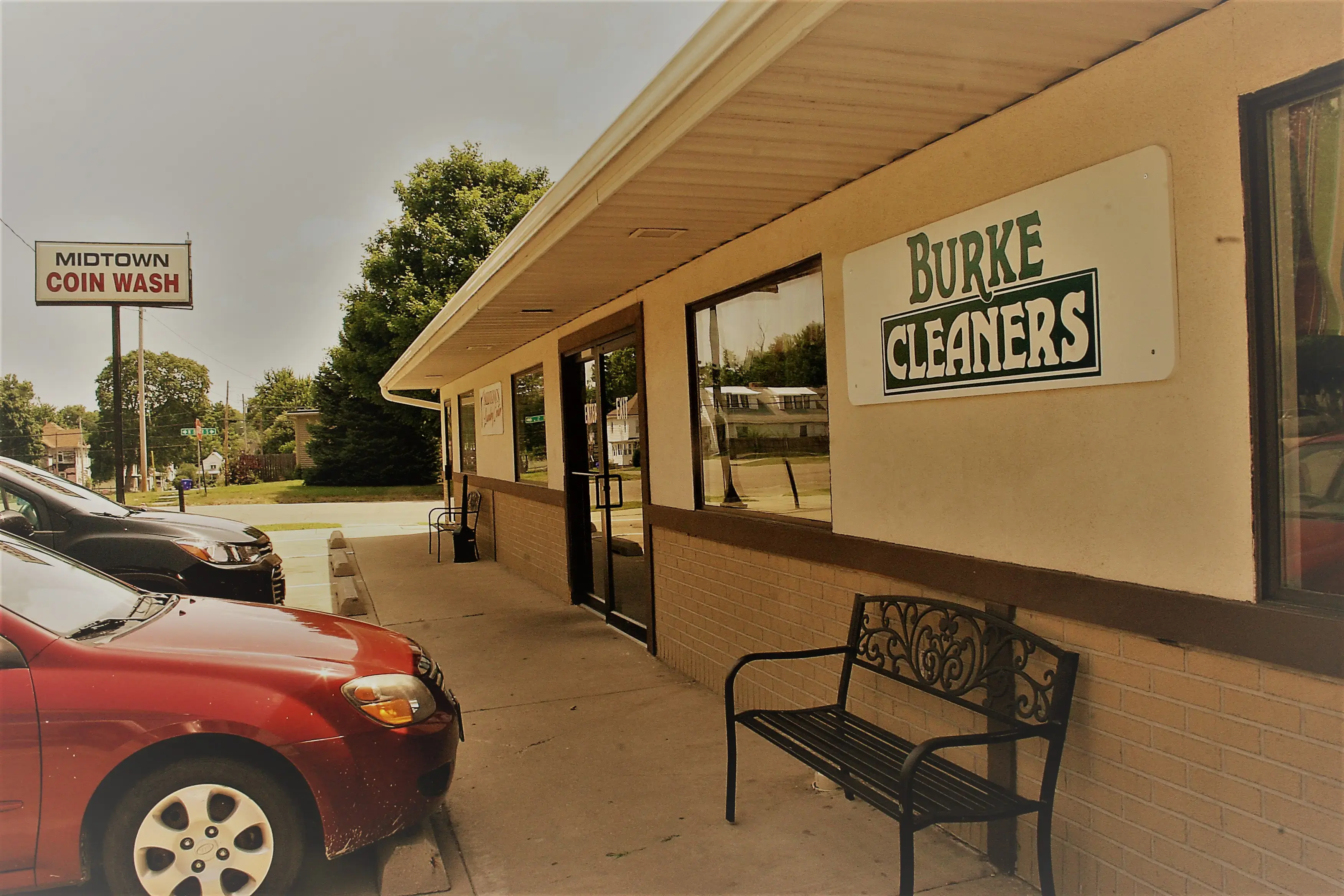 Midtown Laundry Center thumbnail 3