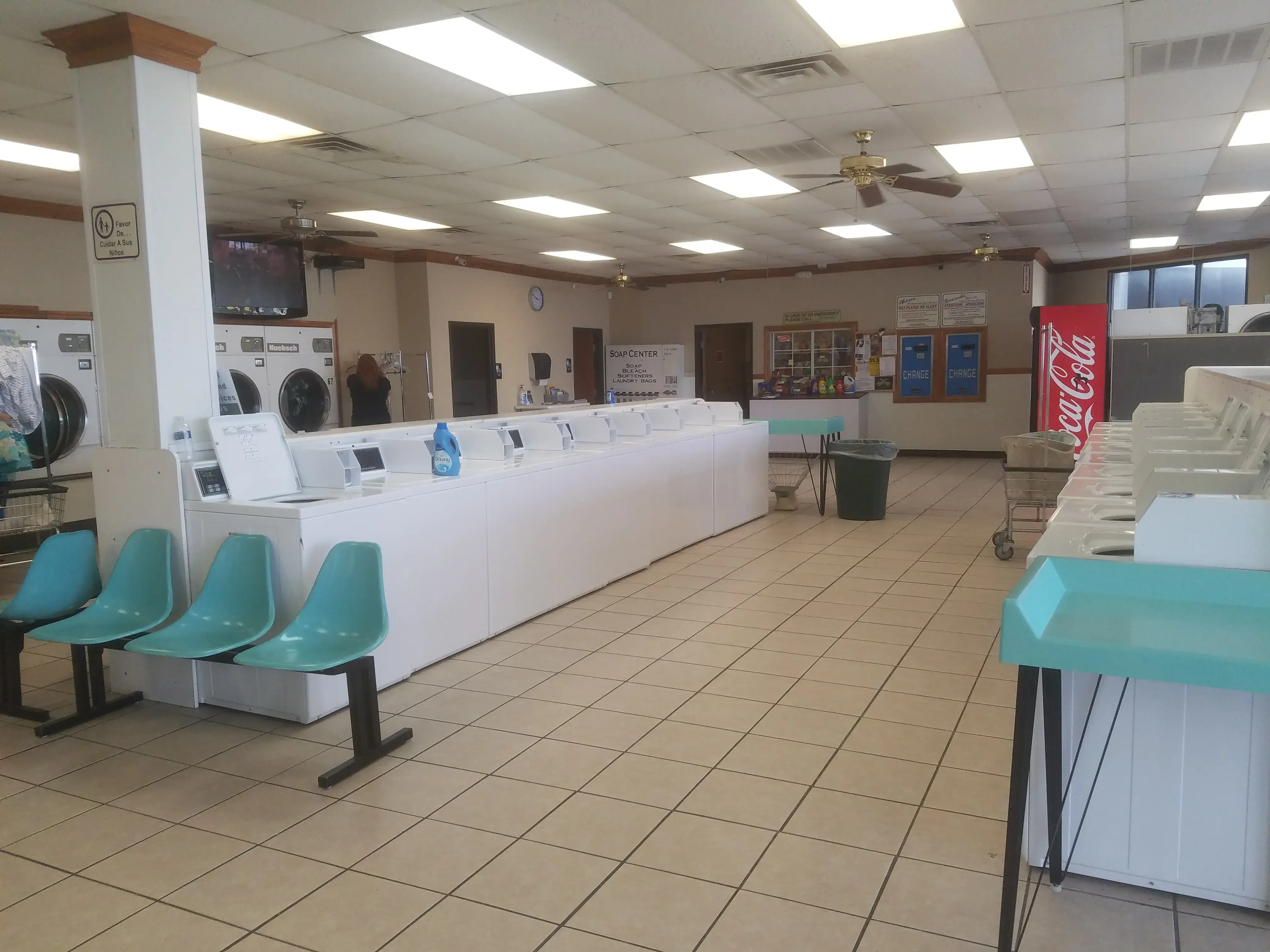 Midway Wash And Dry - Image 20