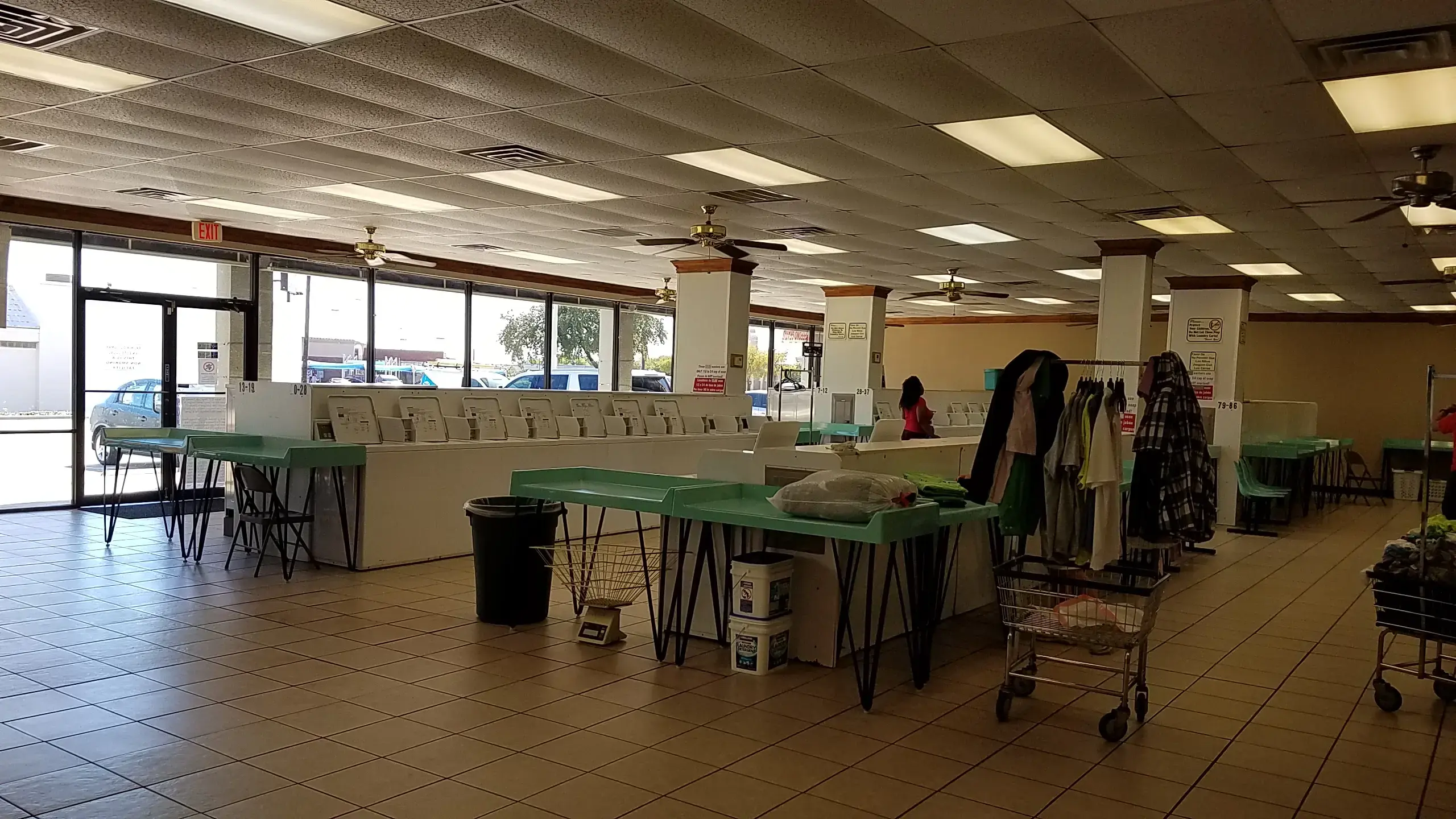 Midway Wash And Dry thumbnail 9