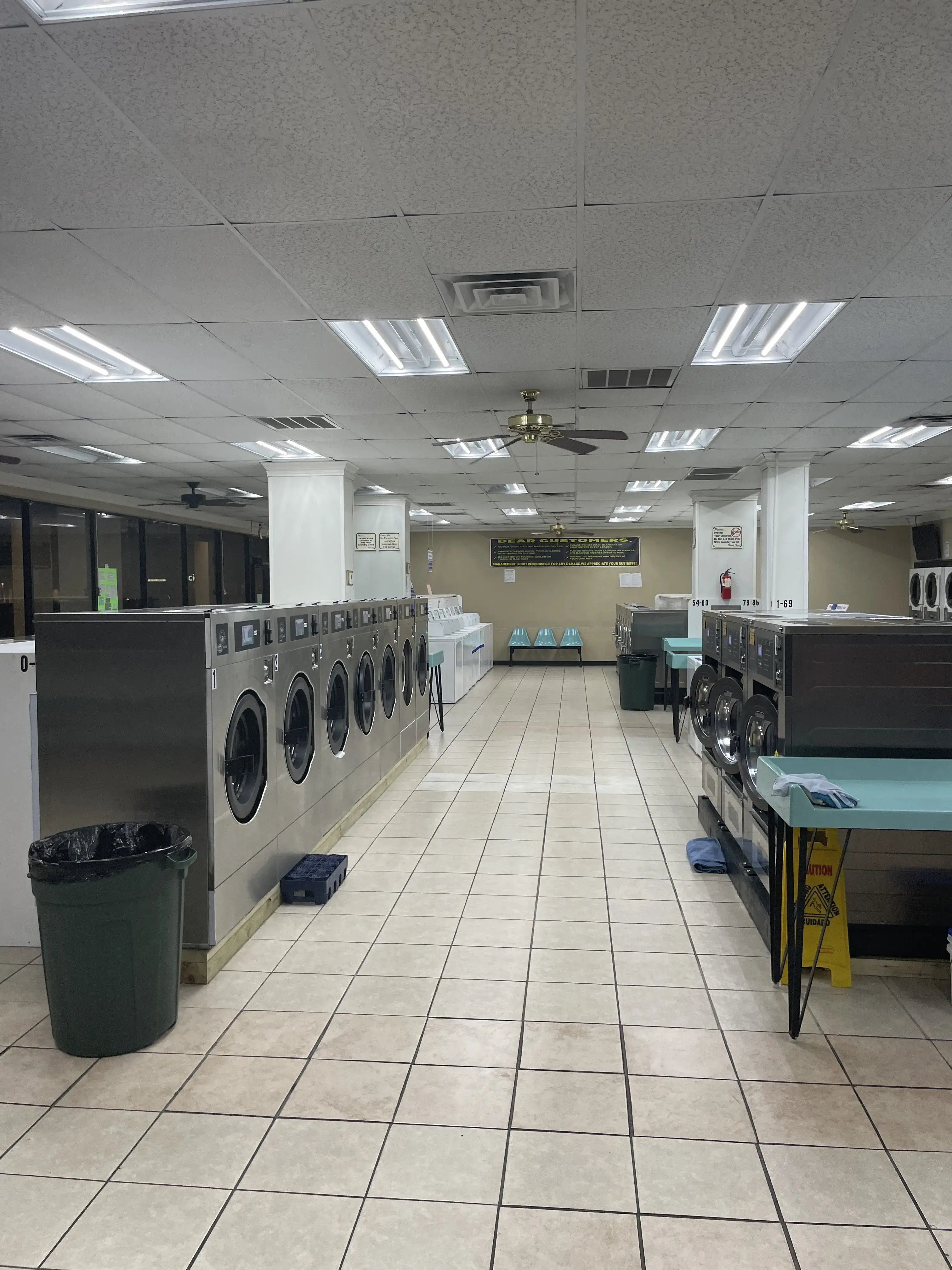 Midway Wash And Dry - Image 1