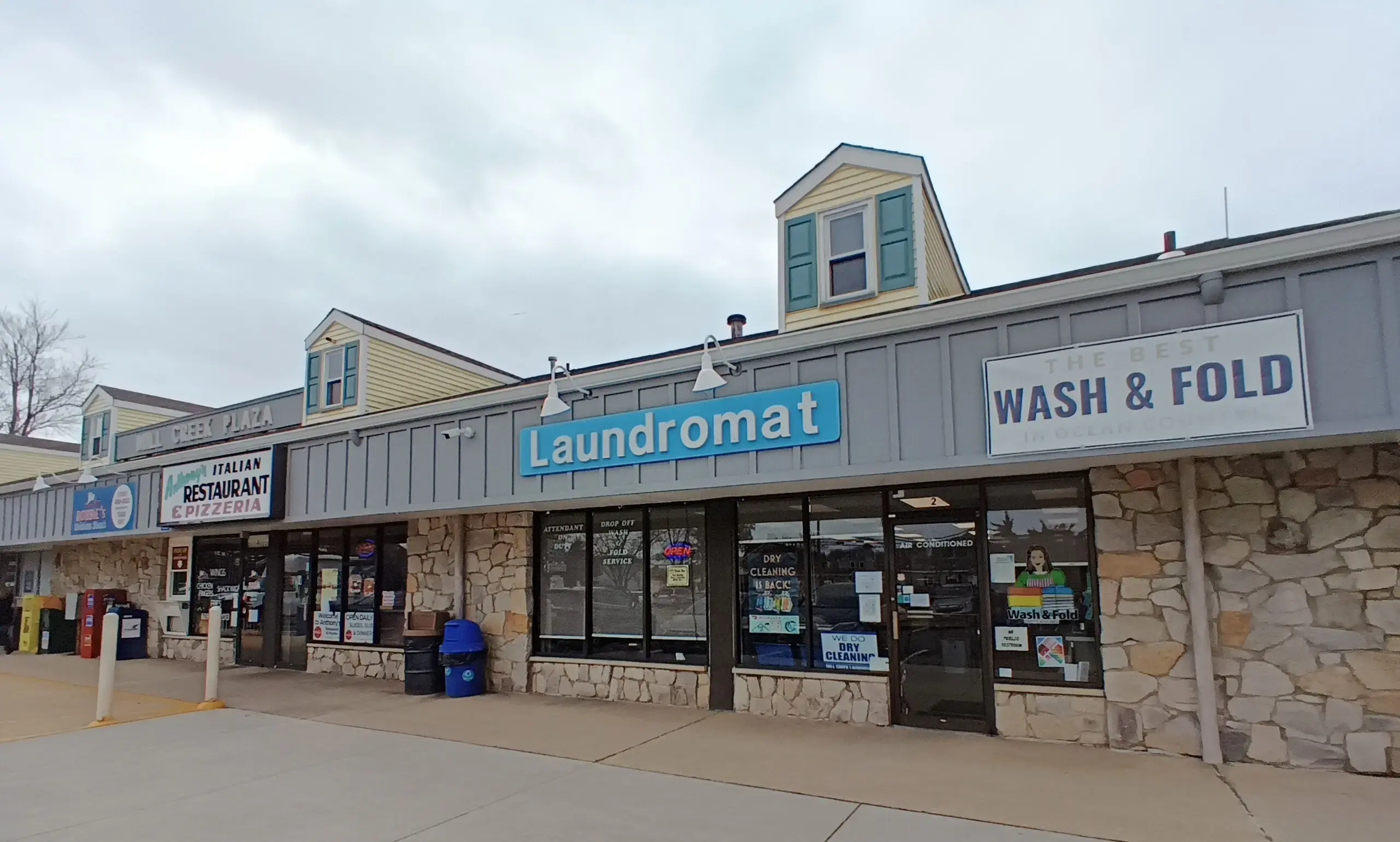 Mill Creek Laundromat thumbnail 20