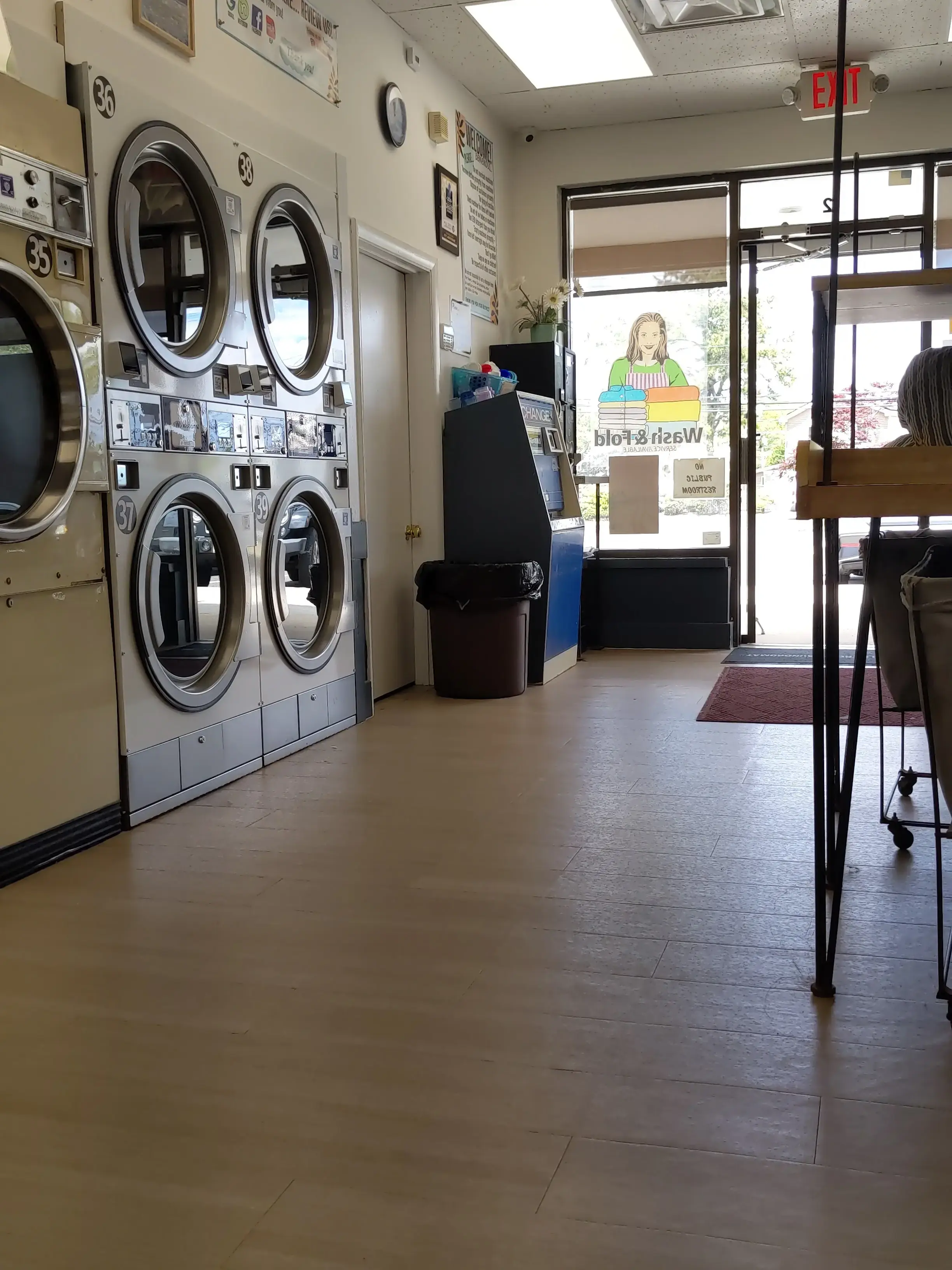 Mill Creek Laundromat thumbnail 19