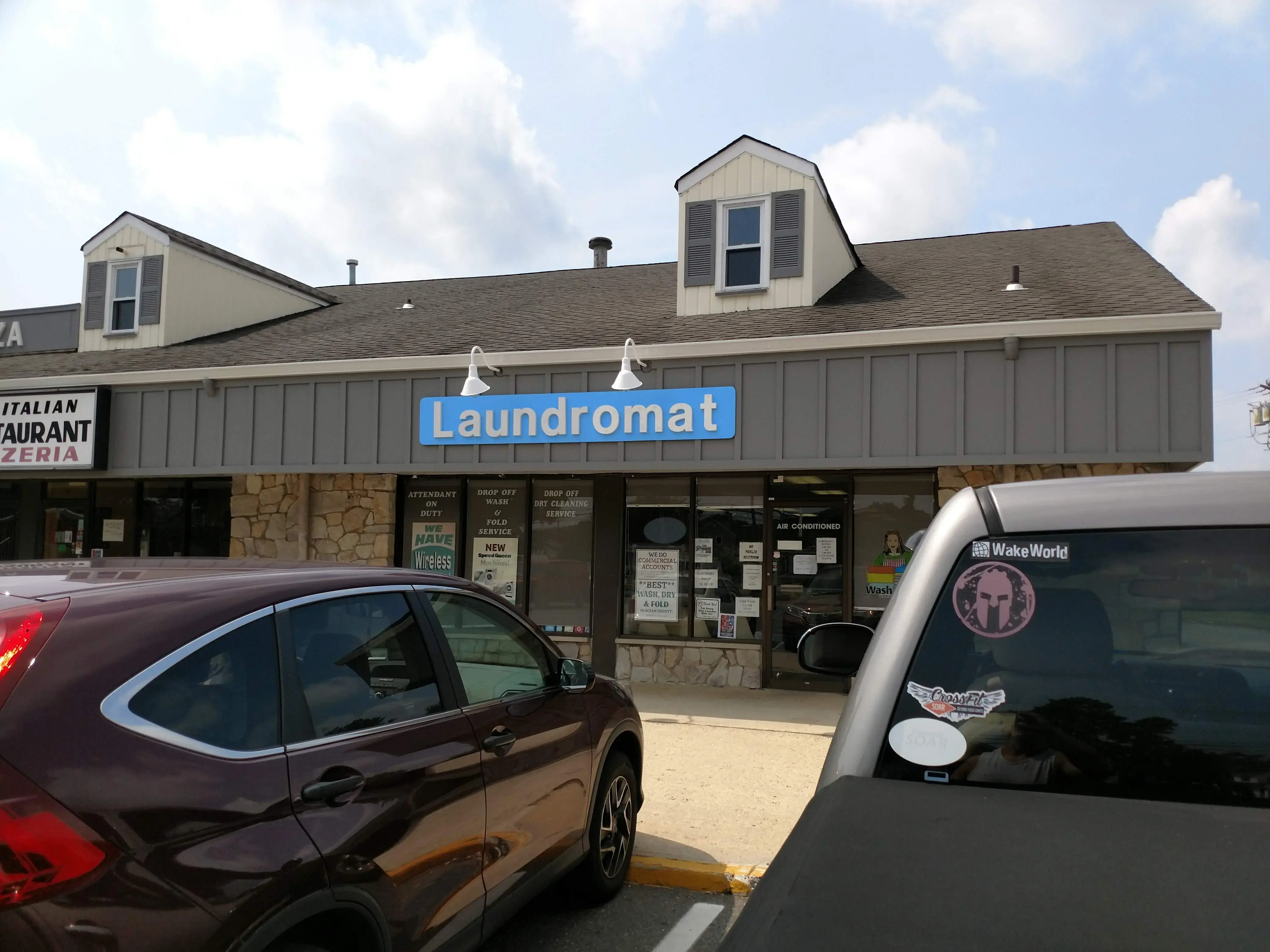 Mill Creek Laundromat thumbnail 15