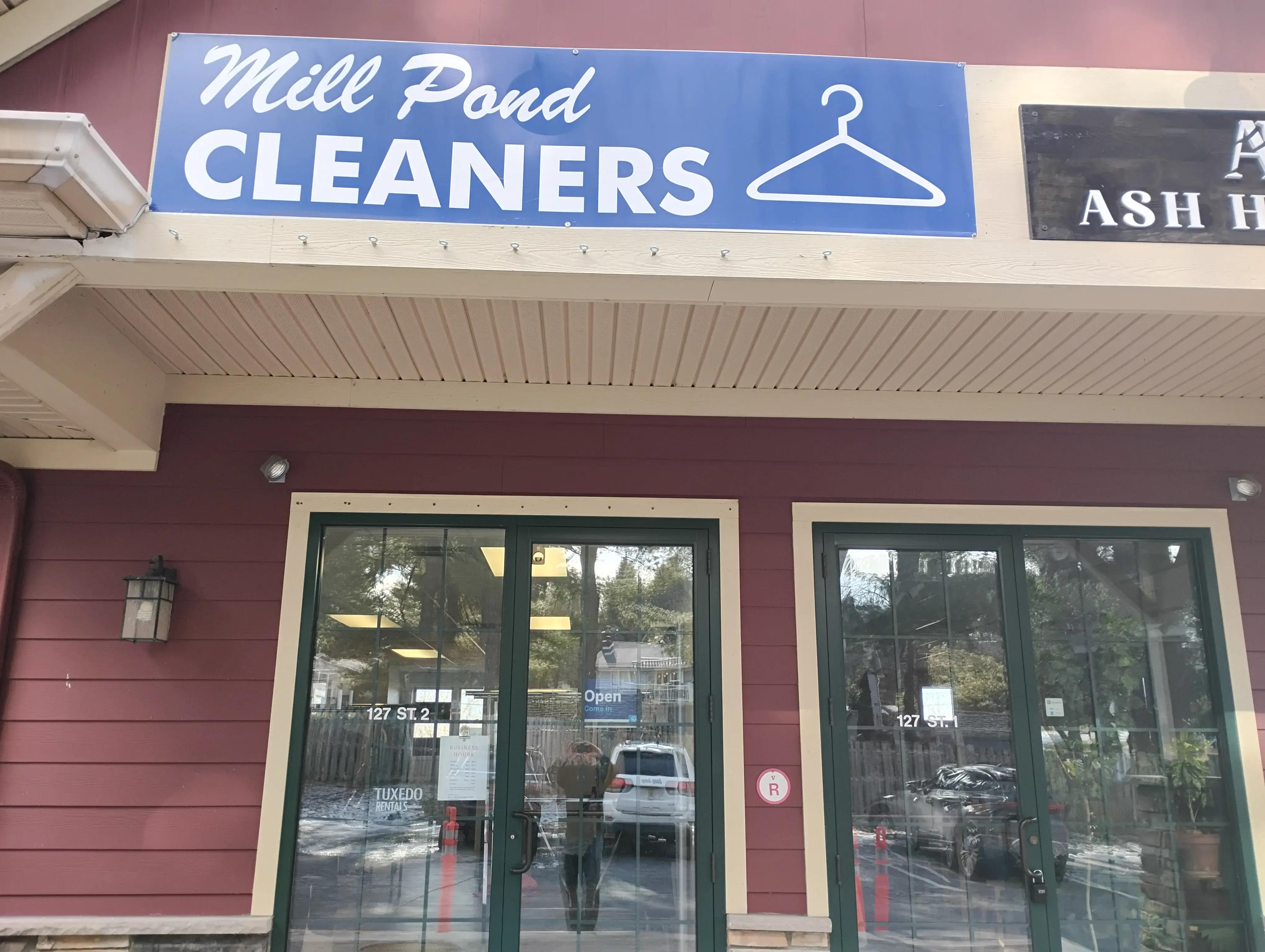 Mill Pond Cleaners of Warwick - Image 5