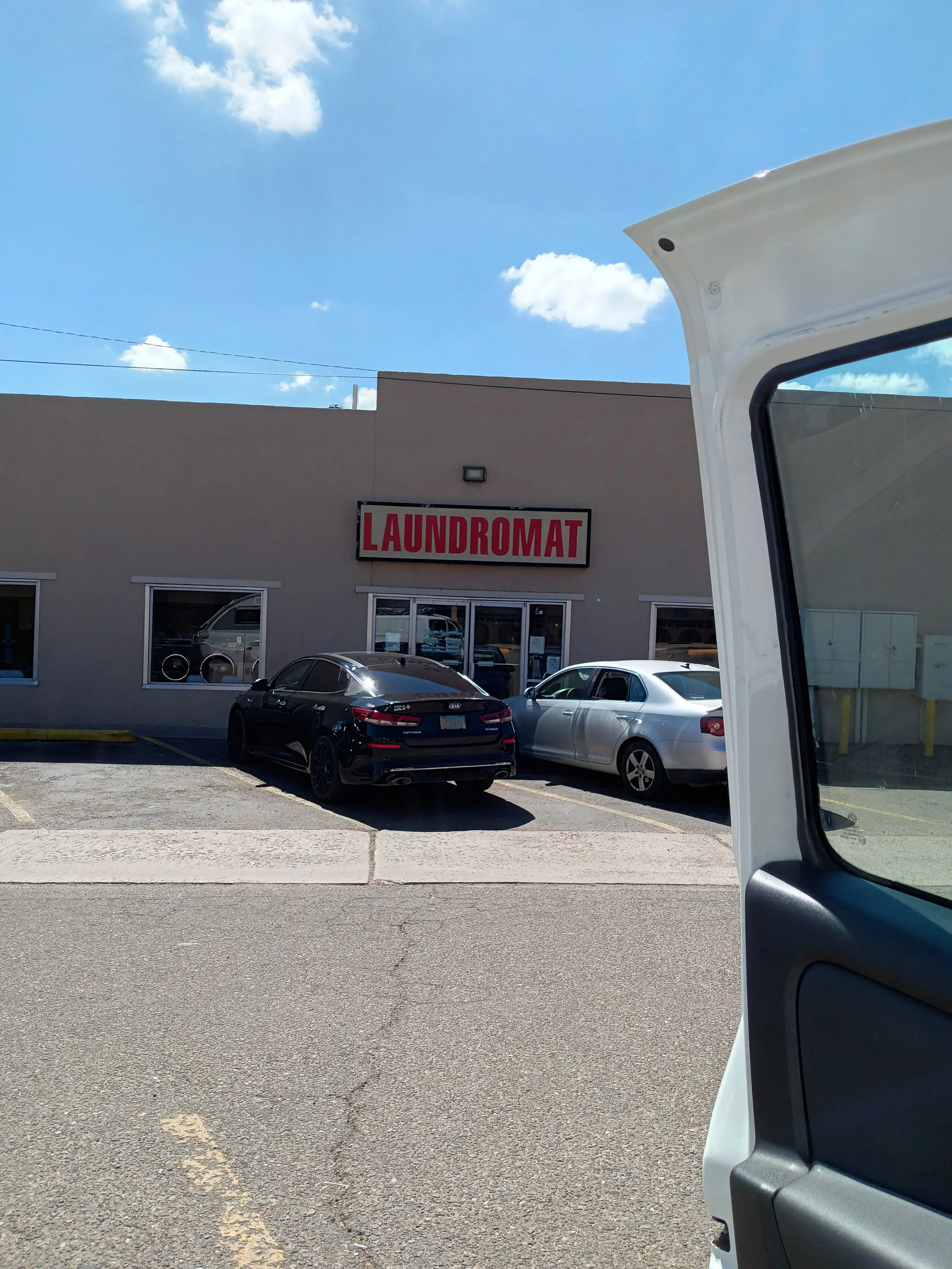 Mills Plaza Laundromat - Image 2