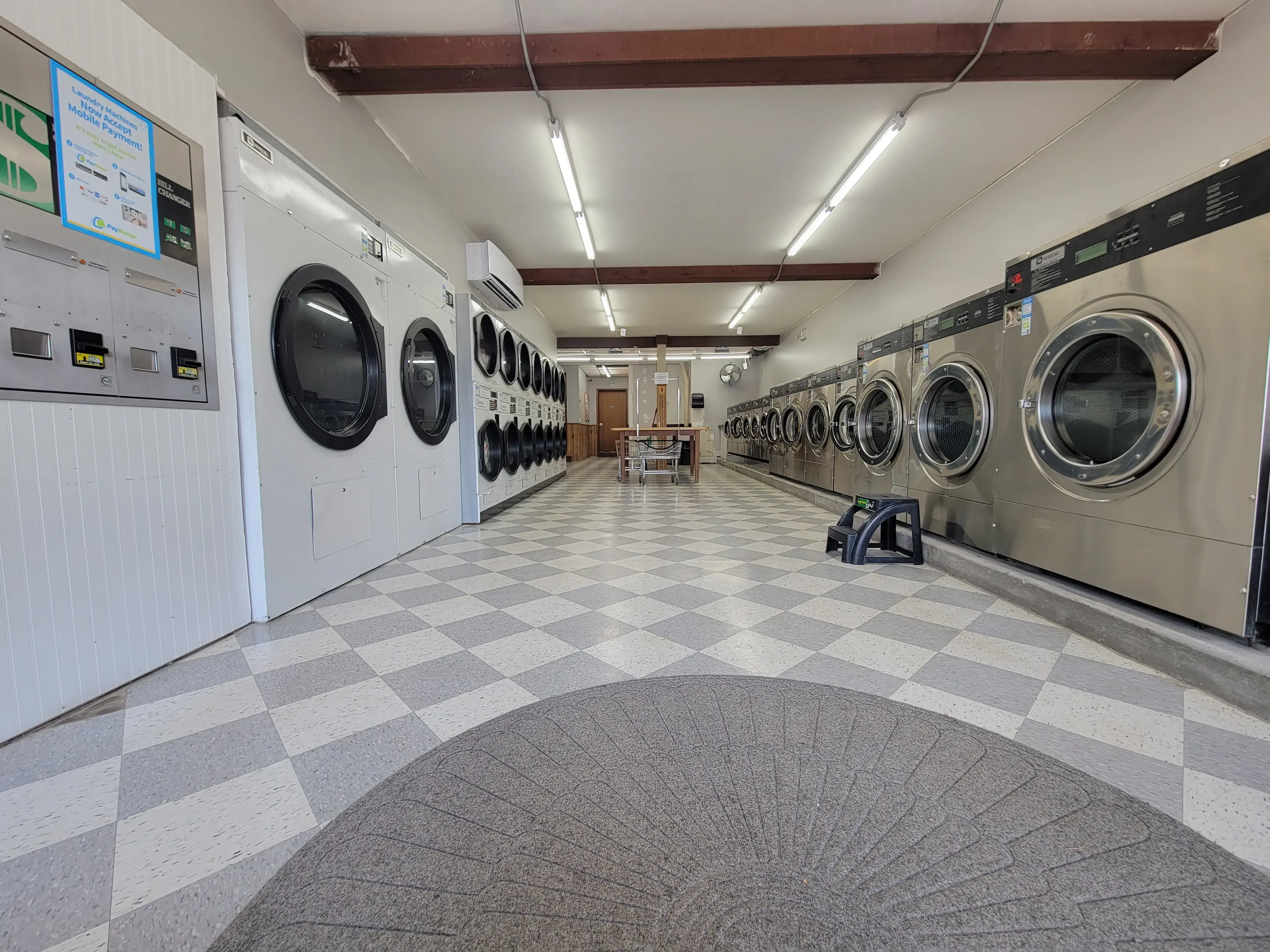 Milltown Laundromat & Car Wash thumbnail 3
