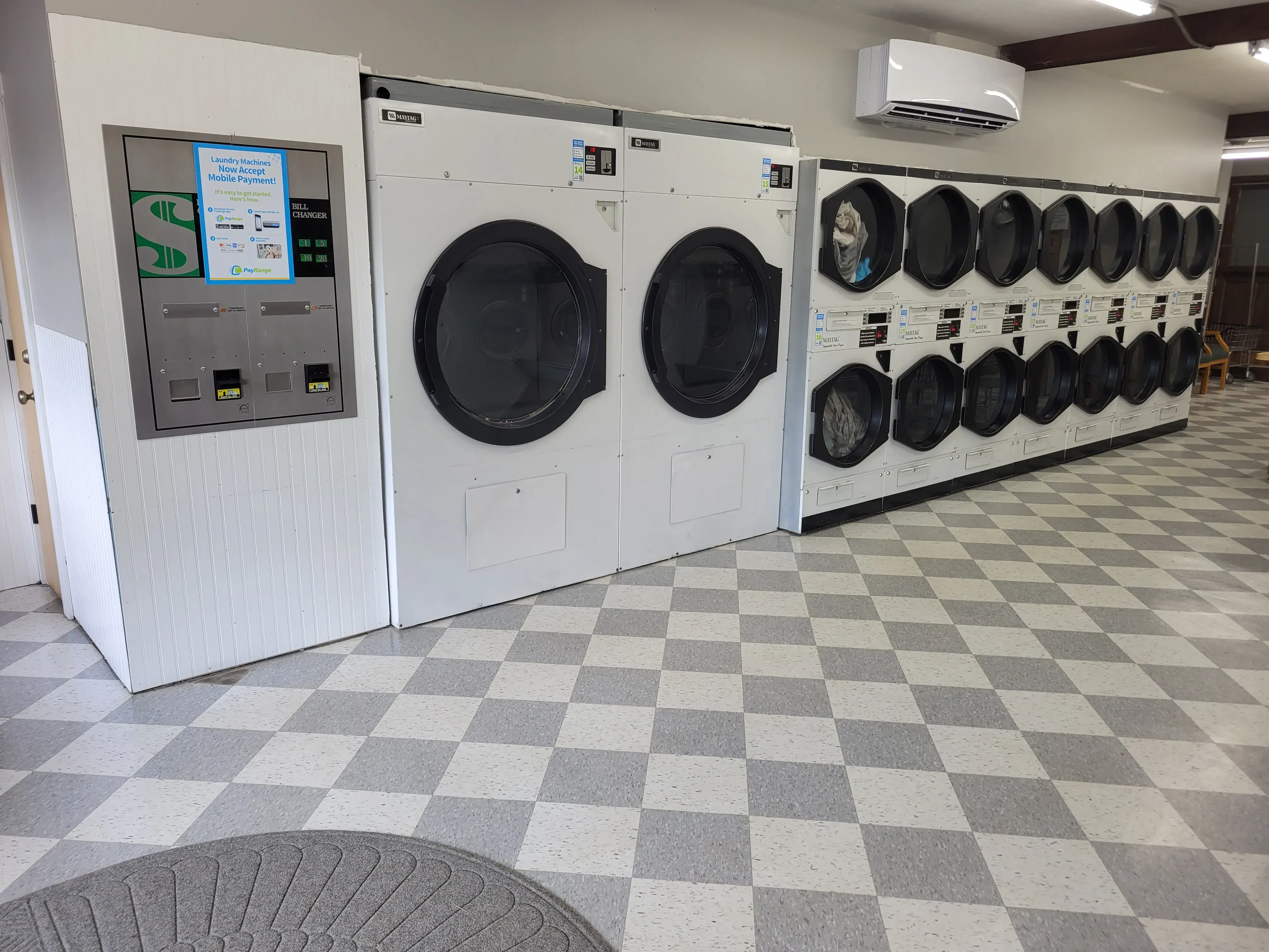 Milltown Laundromat & Car Wash thumbnail 5