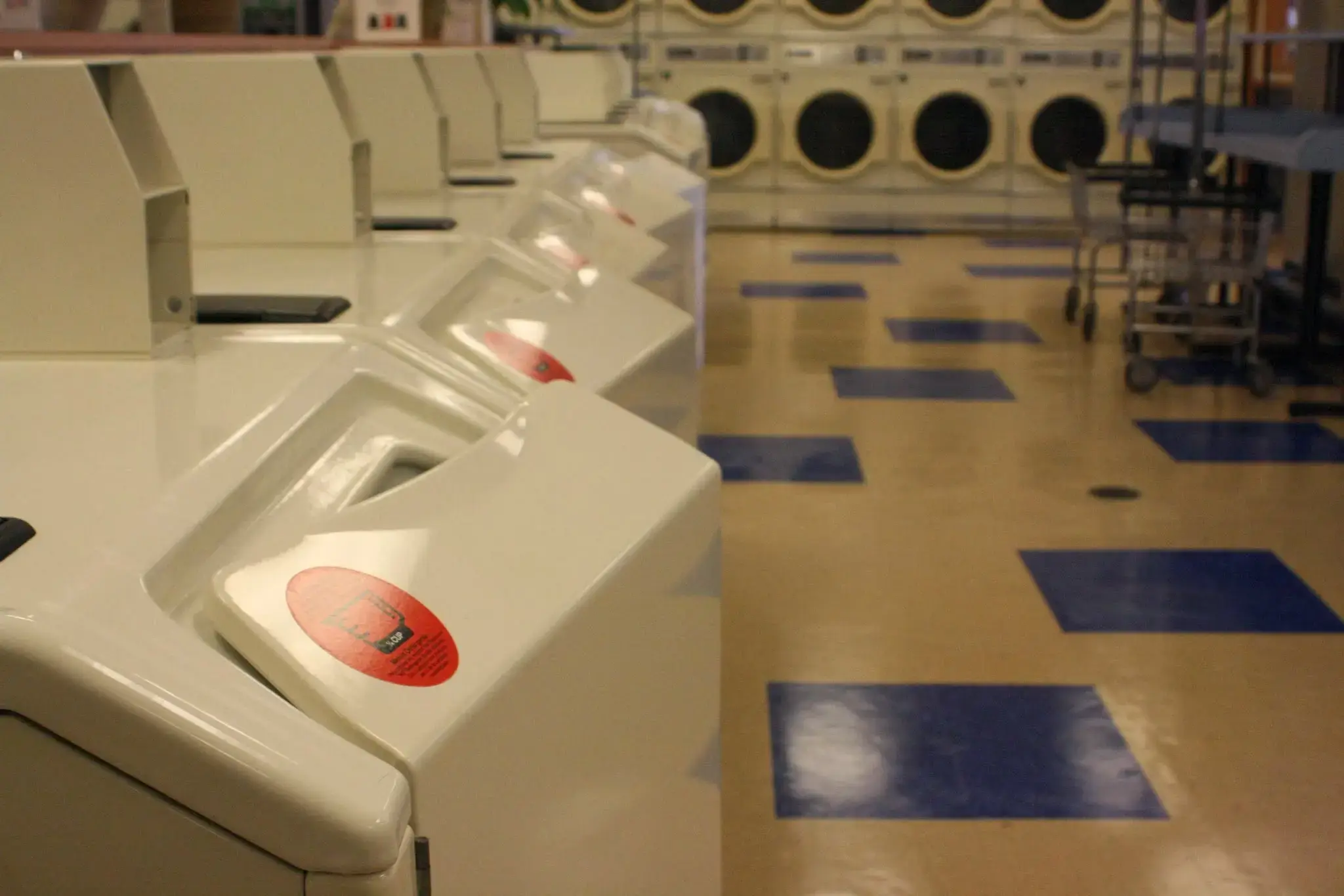 Milwaukee Laundry - Image 6