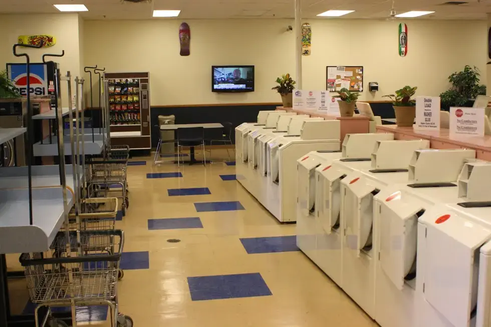 Milwaukee Laundry thumbnail 20