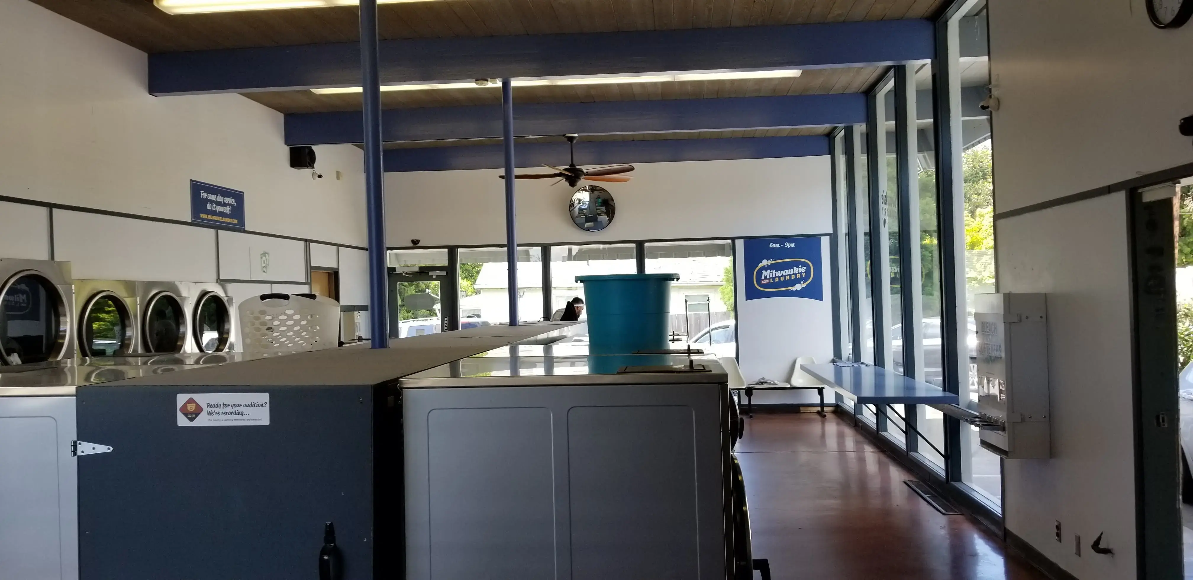 Milwaukie Laundry location