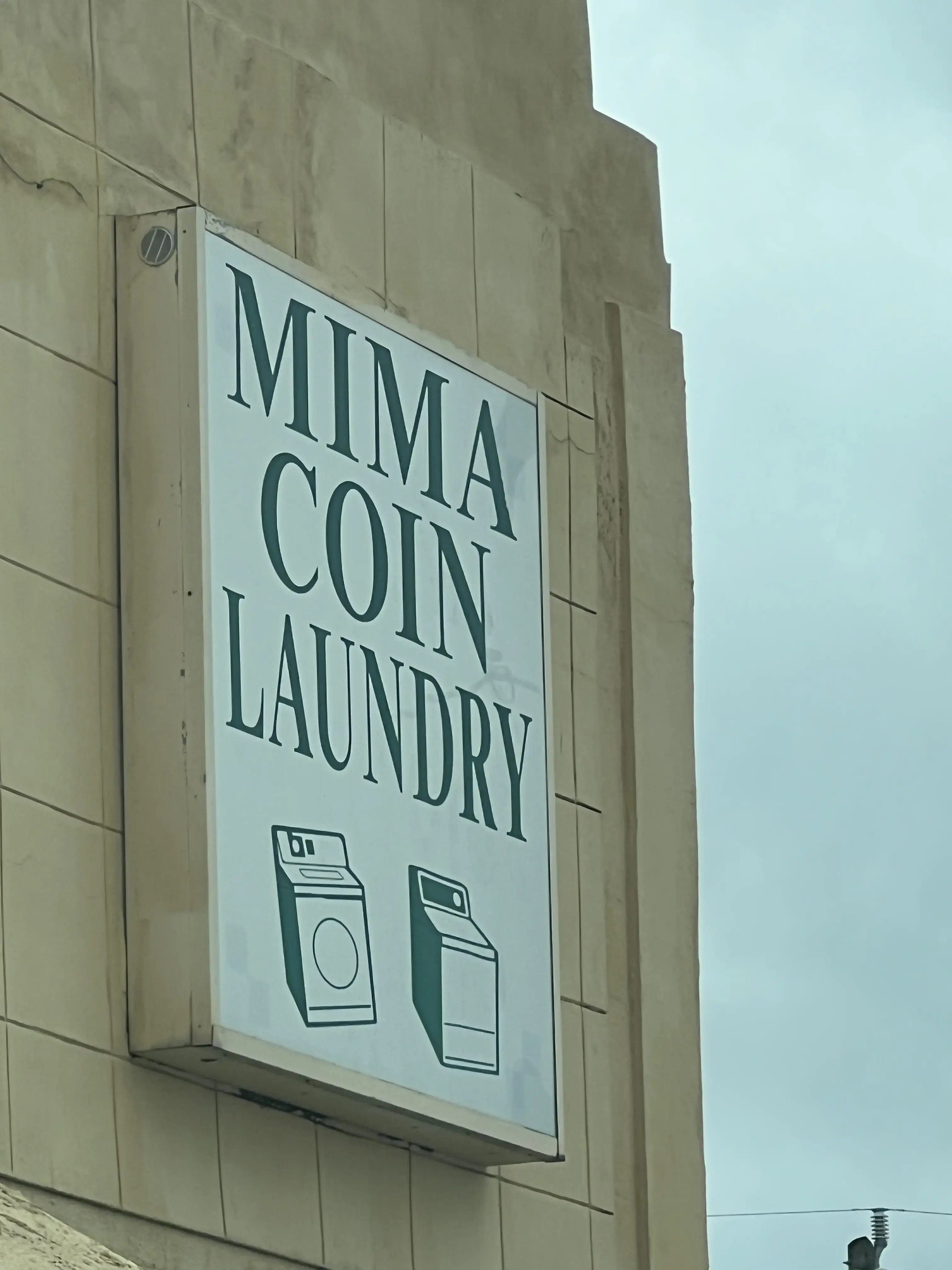 Mima's Coin Laundry - Image 12