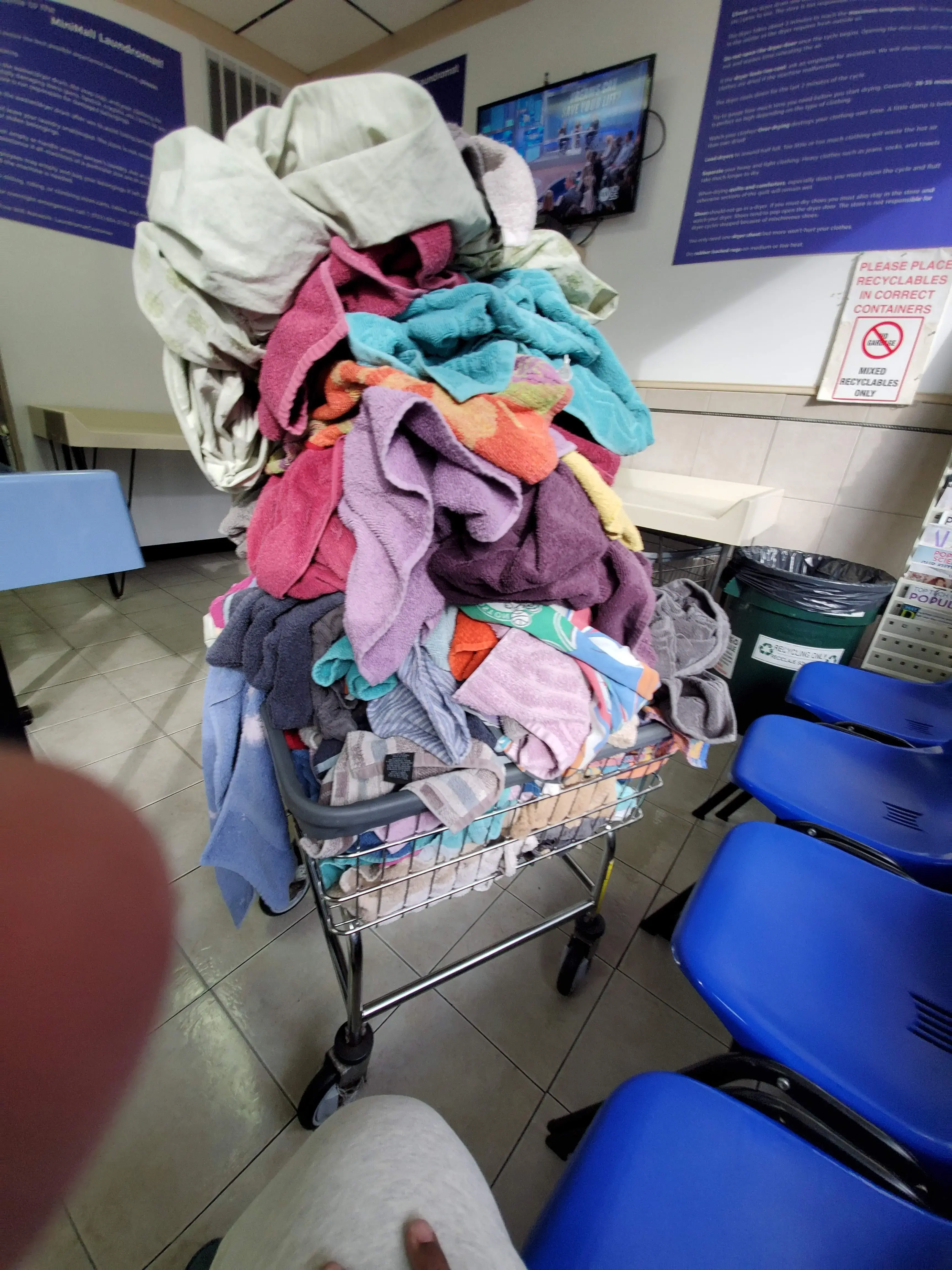 Mini Mall Laundromat - Image 10