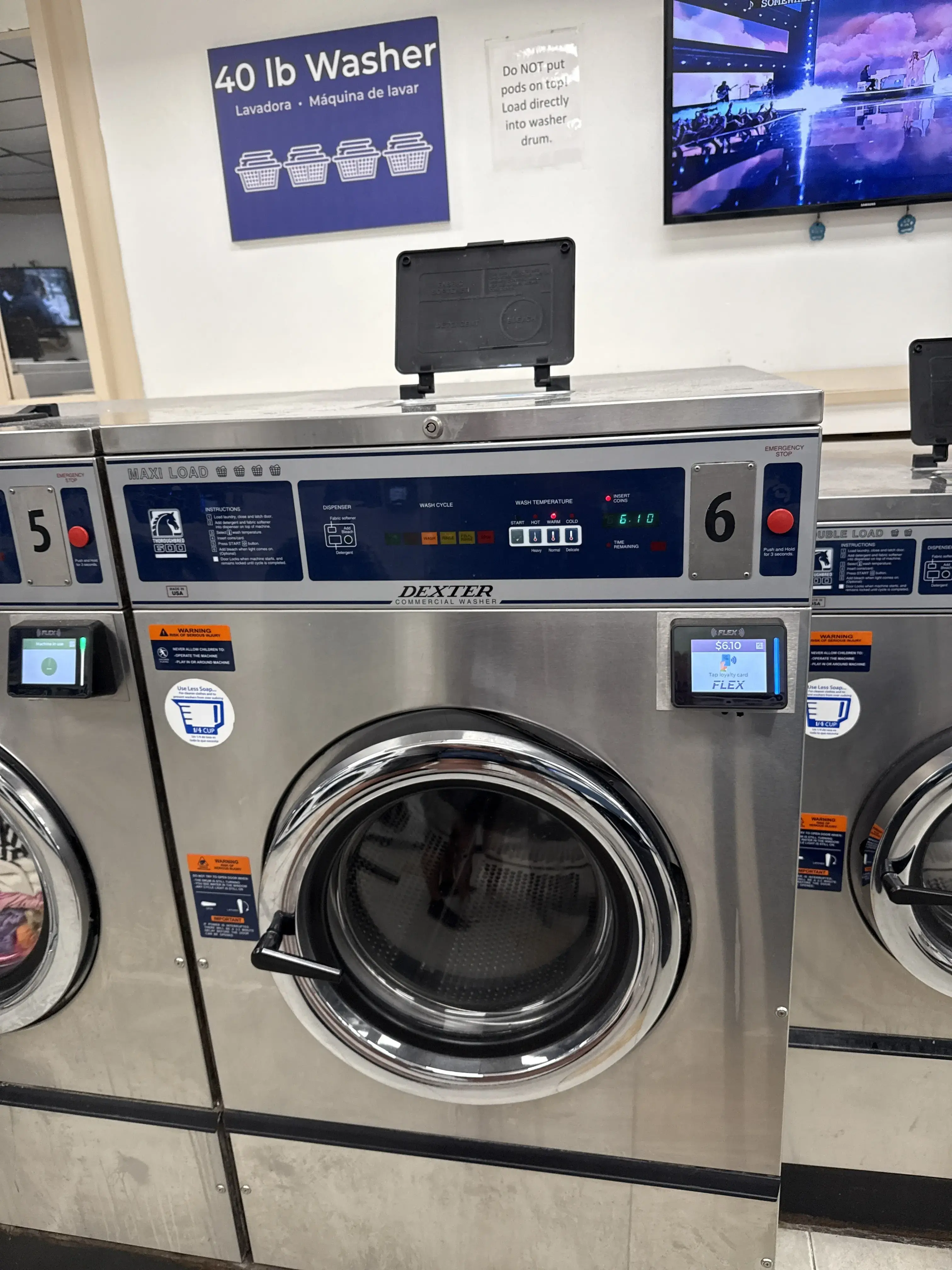 Mini Mall Laundromat thumbnail 4