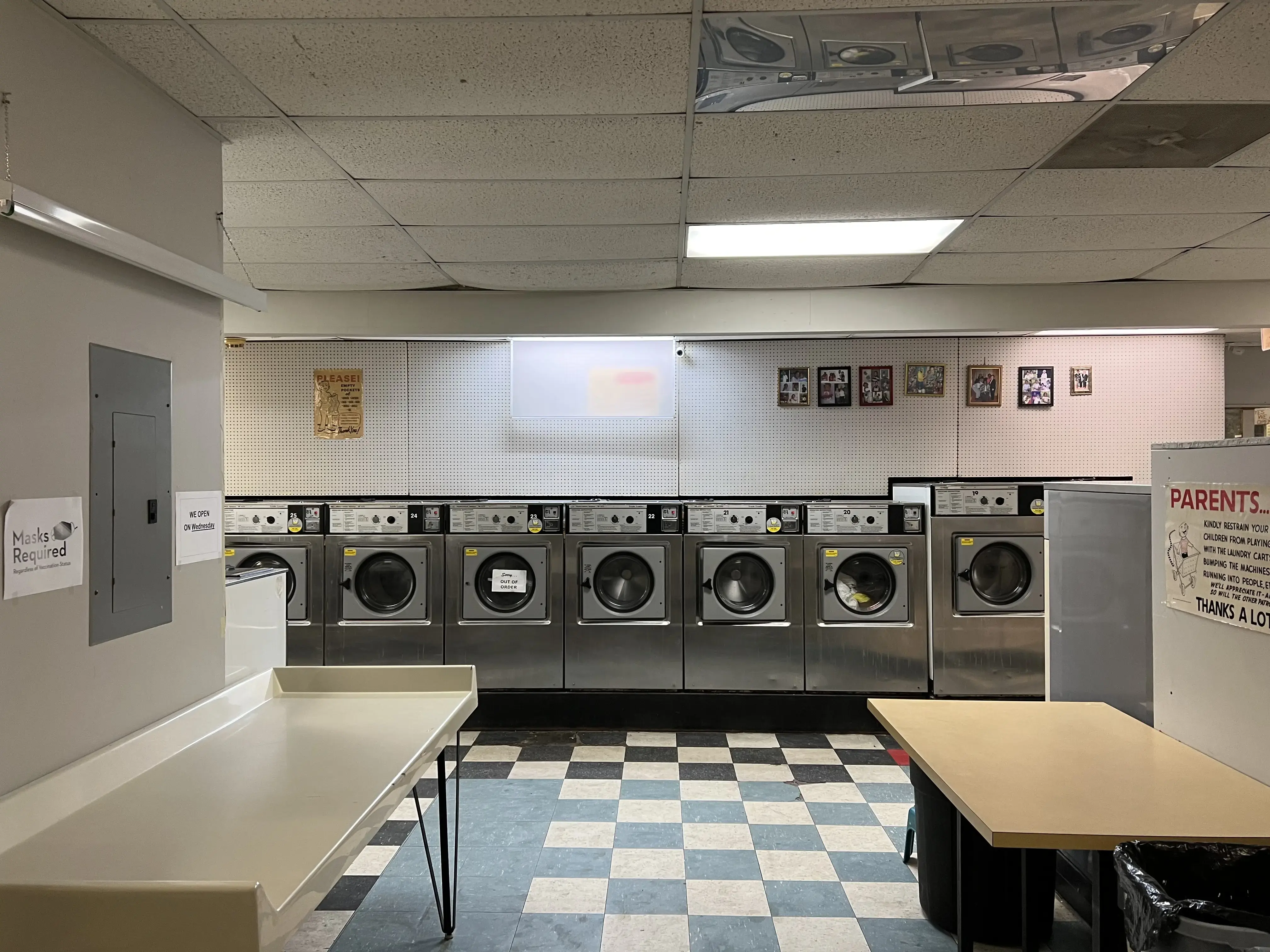 Mini Mall Laundromat thumbnail 7