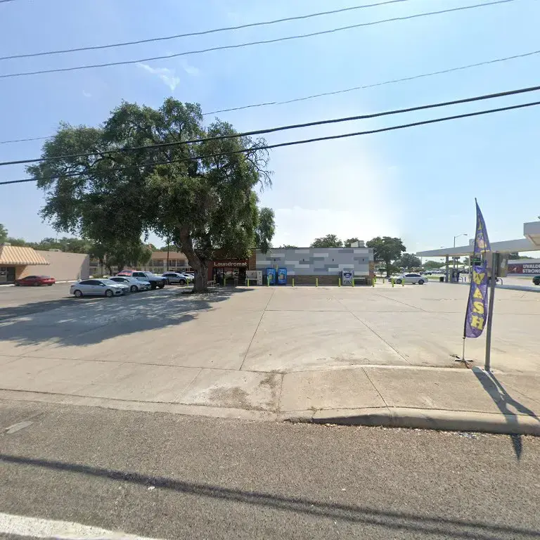 Minits Laundromat thumbnail 9