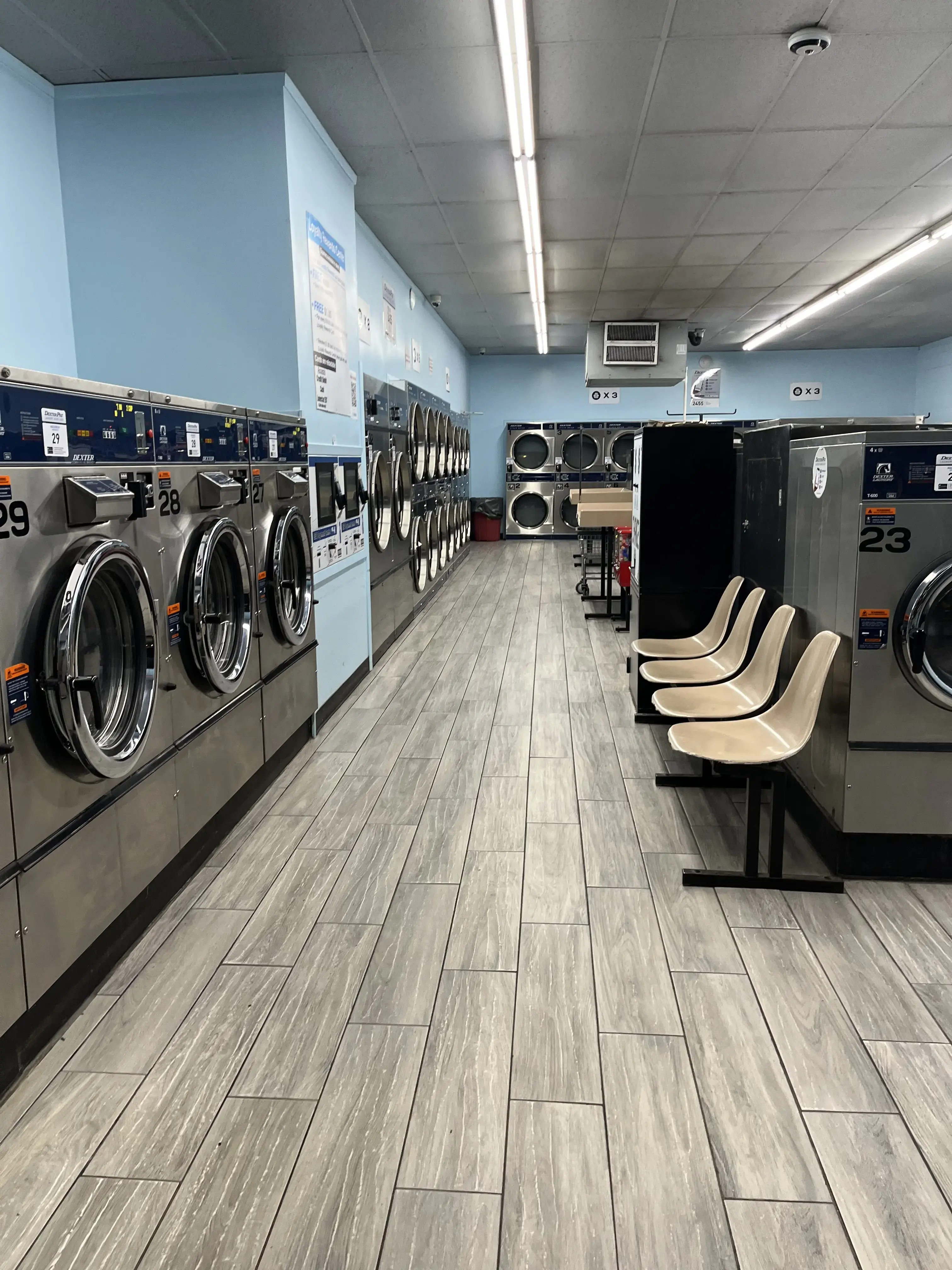 Minits Laundromat - Image 5
