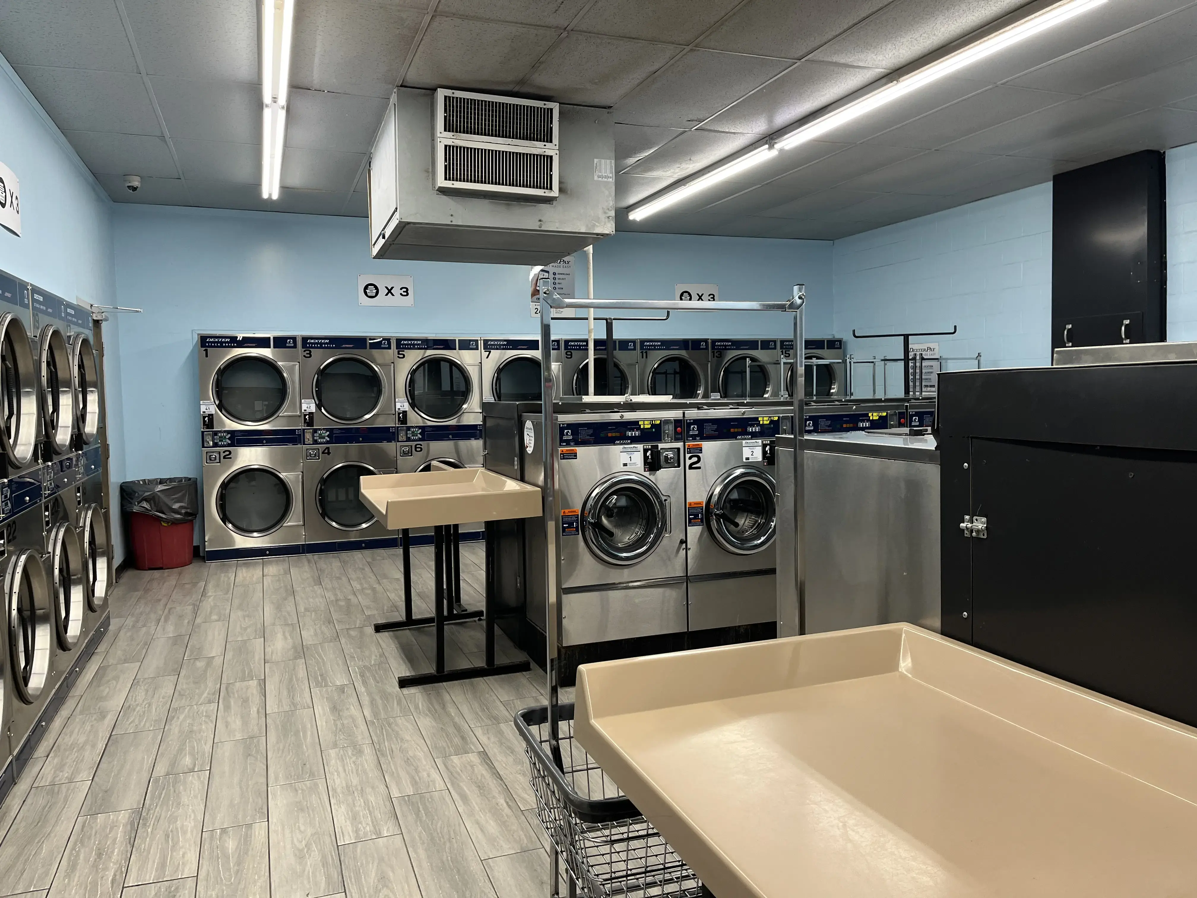 Minits Laundromat thumbnail 1