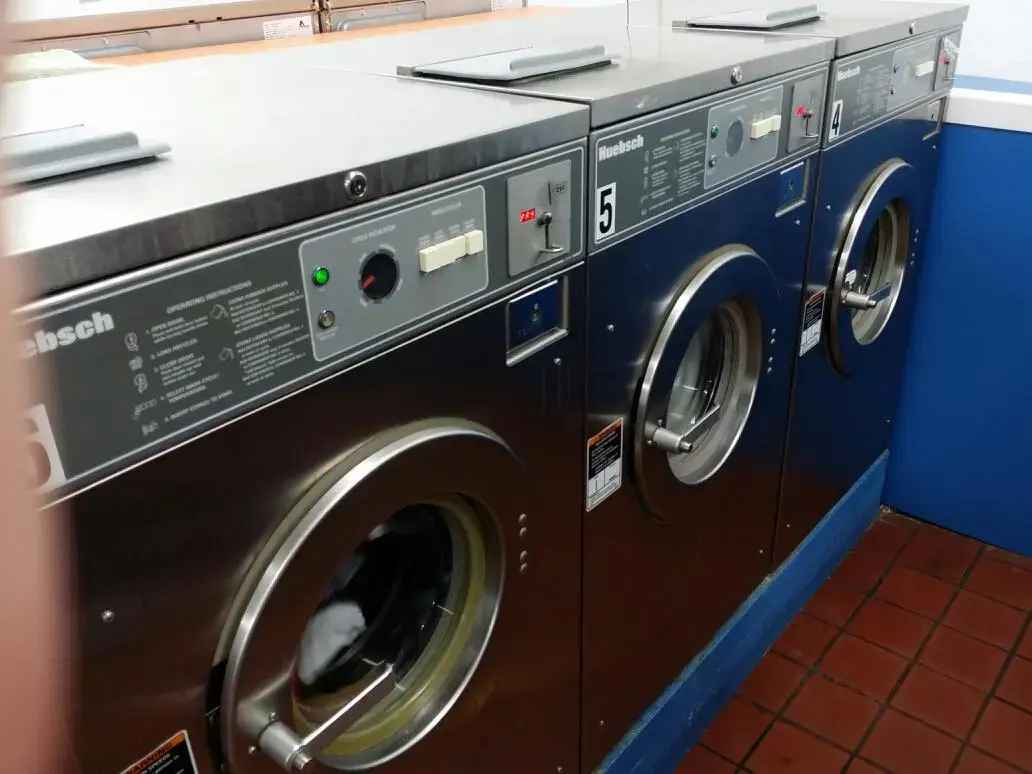 Miramar Coin Laundry thumbnail 8