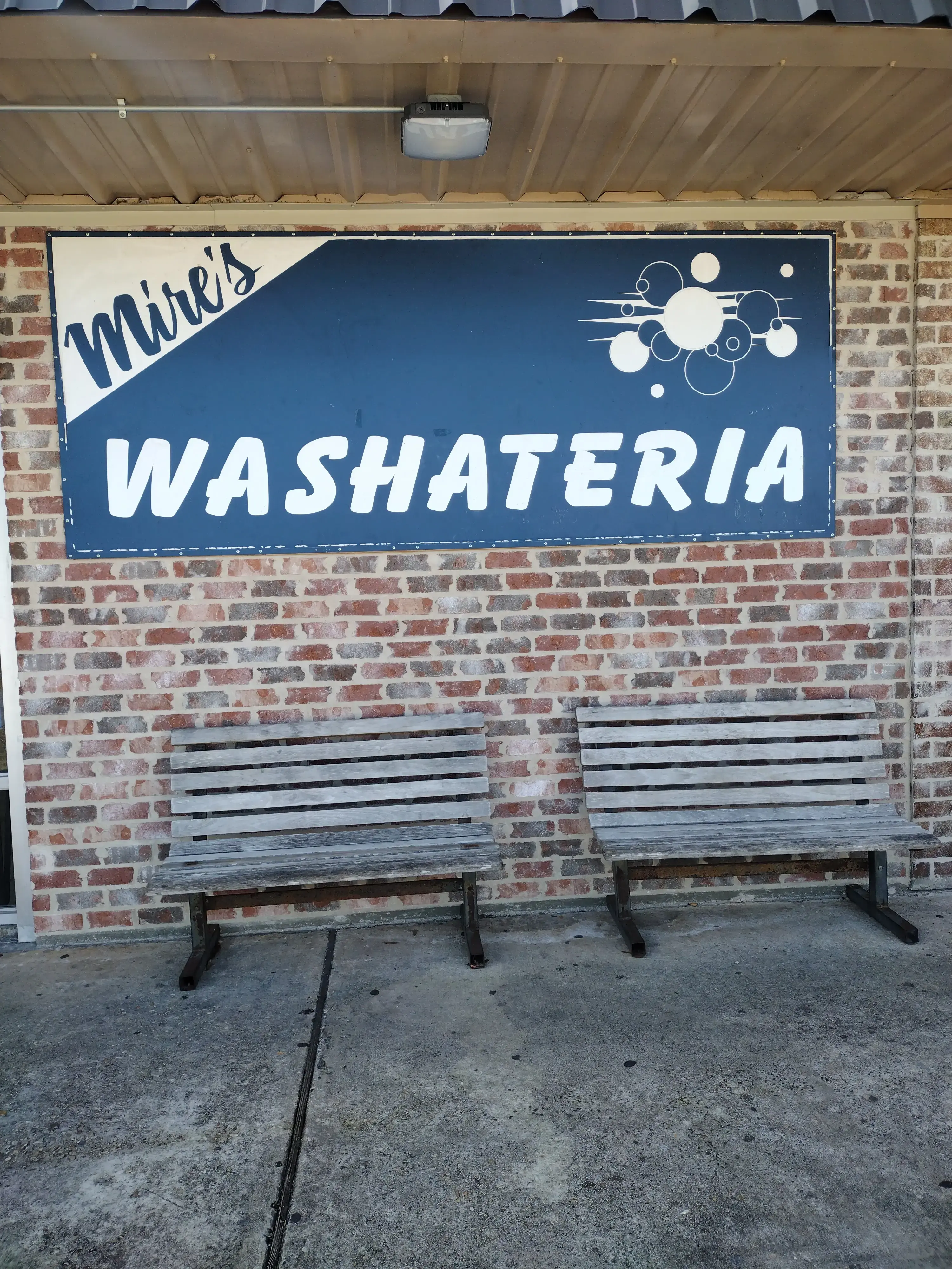 Mire's Laundromat - Image 2