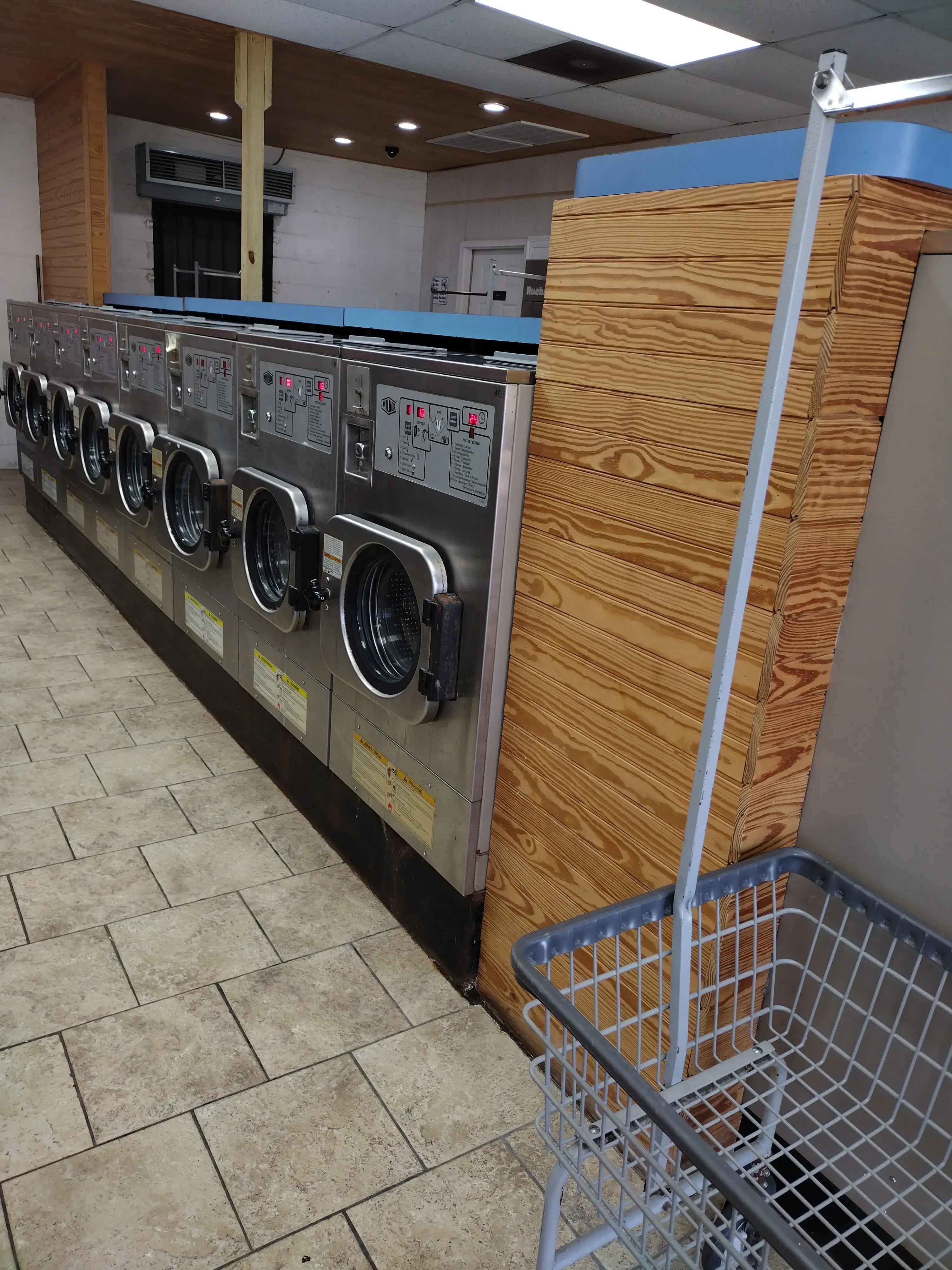 Mire's Laundromat thumbnail 3