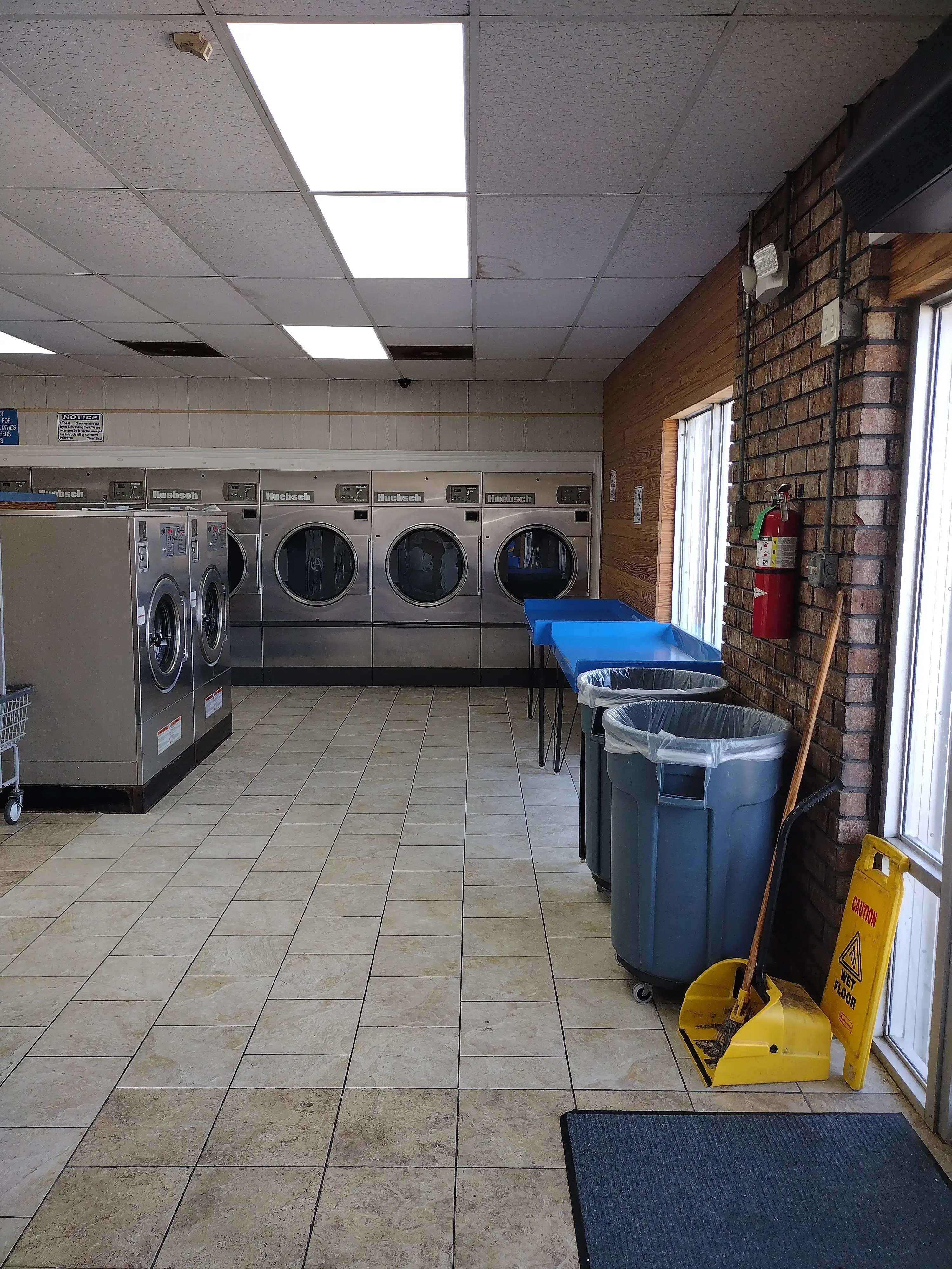 Mire's Laundromat - Image 9