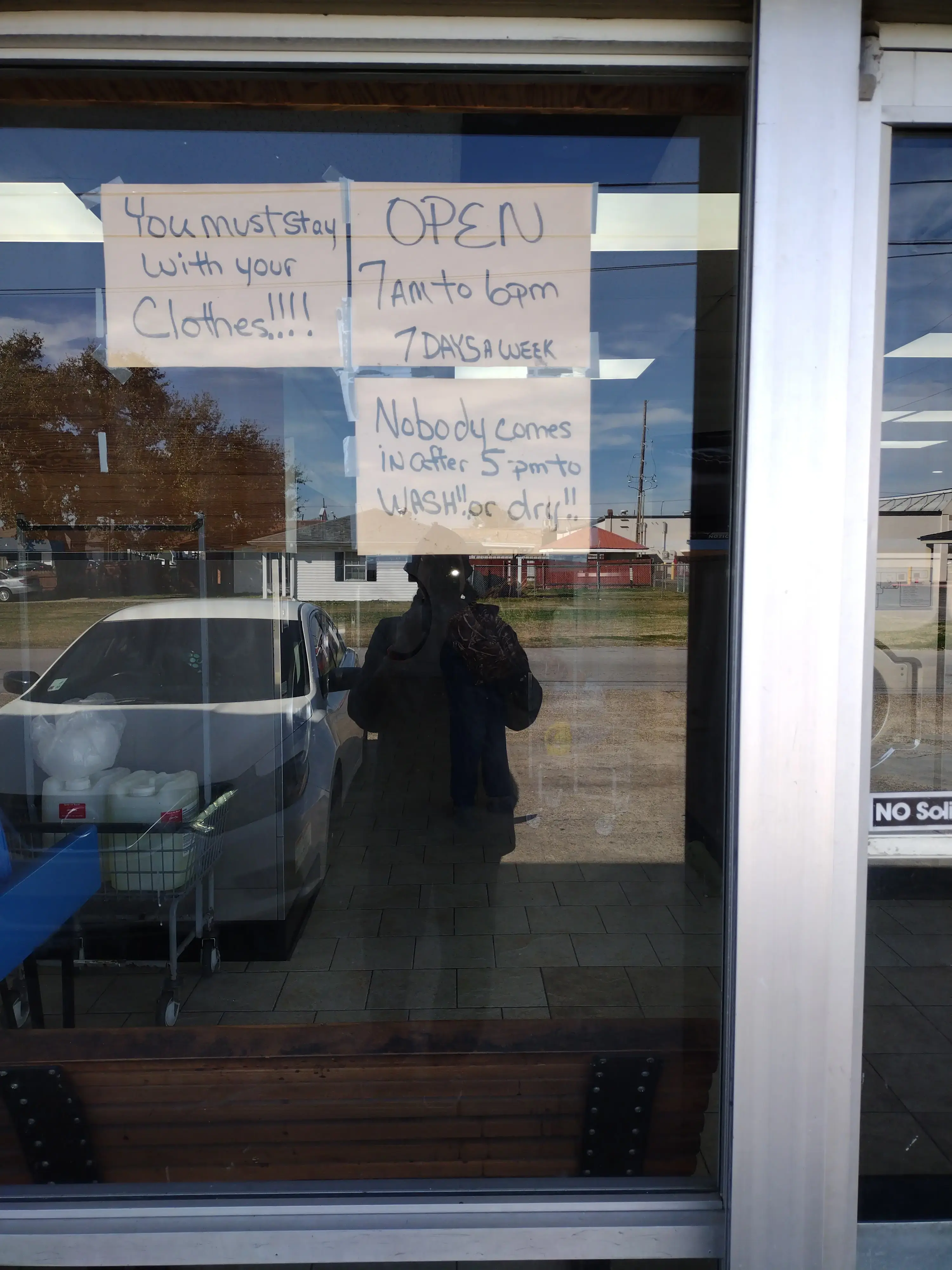 Mire's Laundromat - Image 13