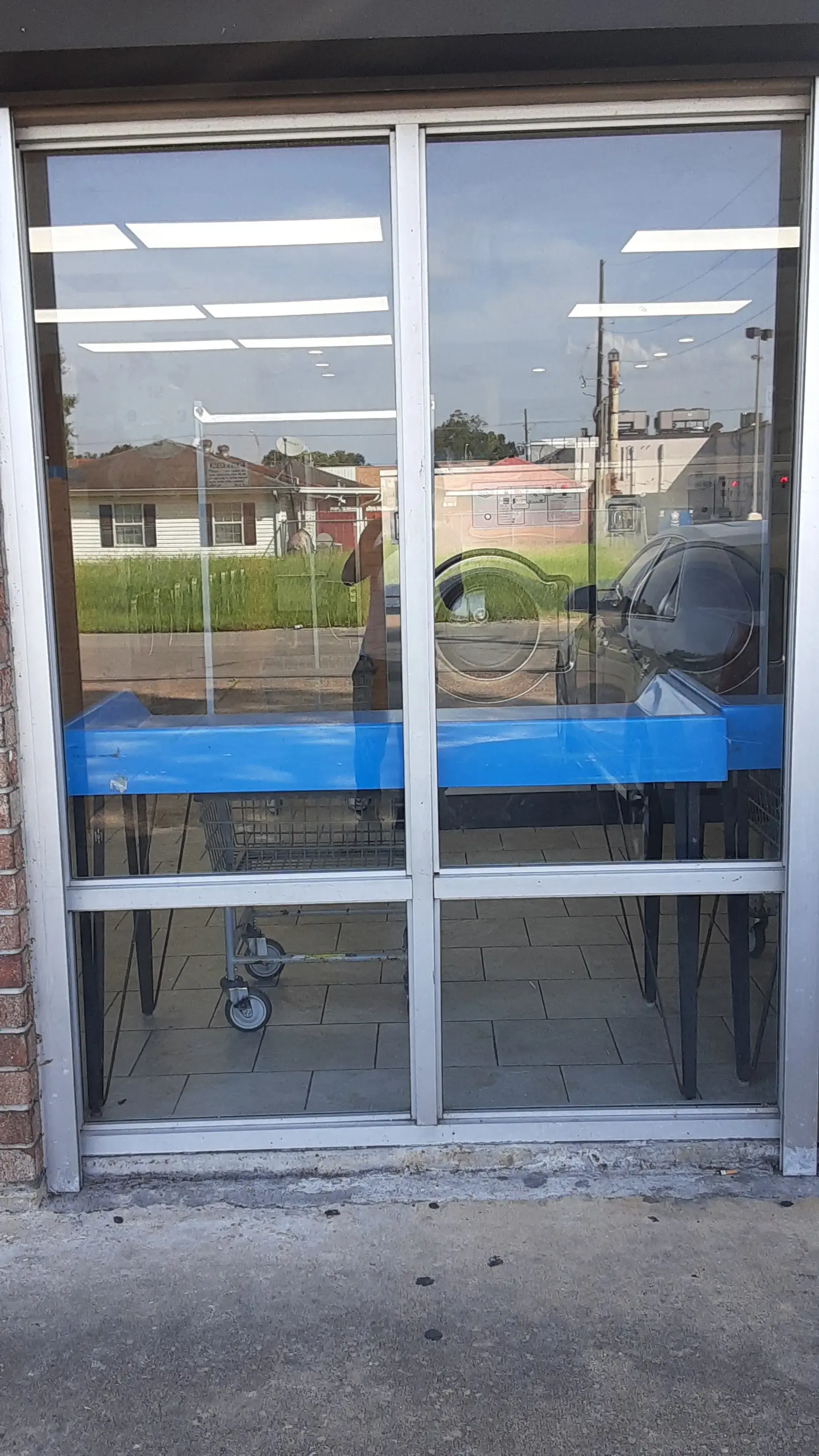 Mire's Laundromat thumbnail 10