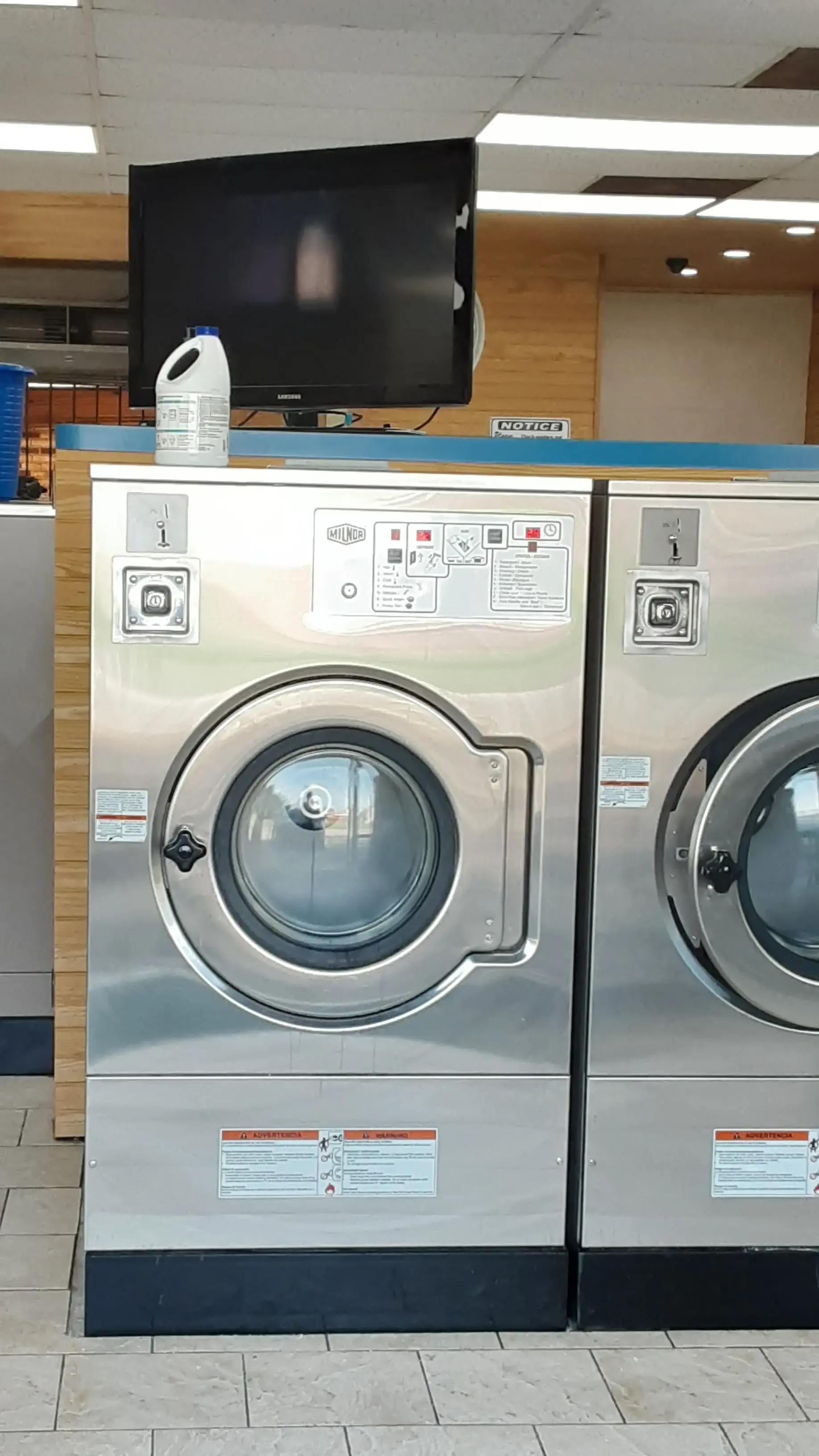 Mire's Laundromat thumbnail 14