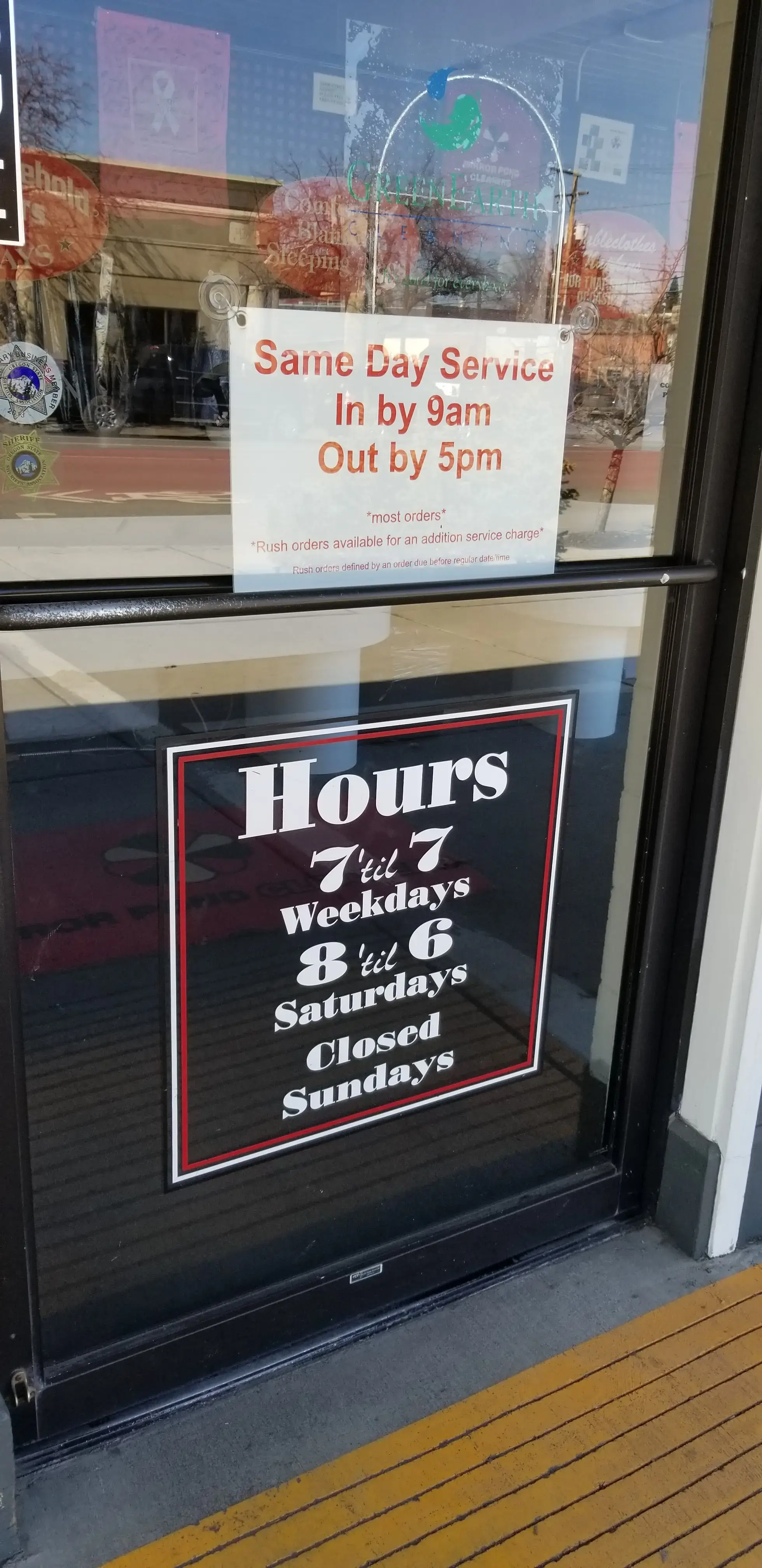 Mirror Pond Cleaners & Shirt Laundry - Image 12