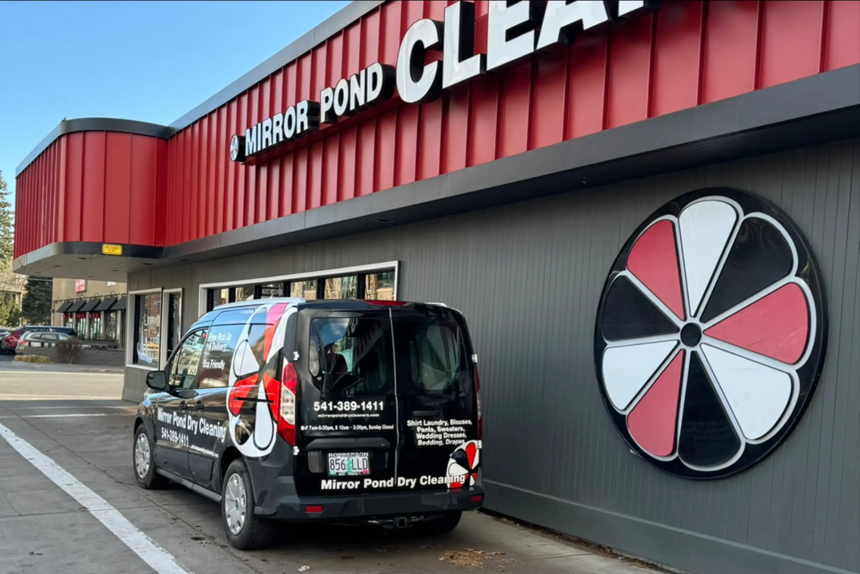 Mirror Pond Cleaners & Shirt Laundry location
