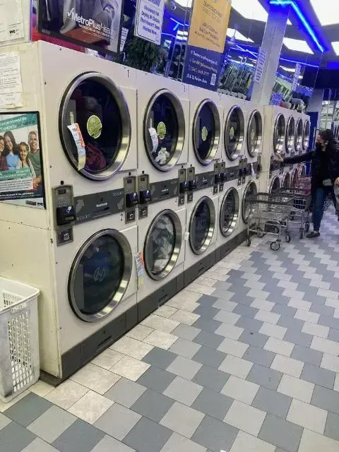 Miss Bubble Laundromat - Image 3