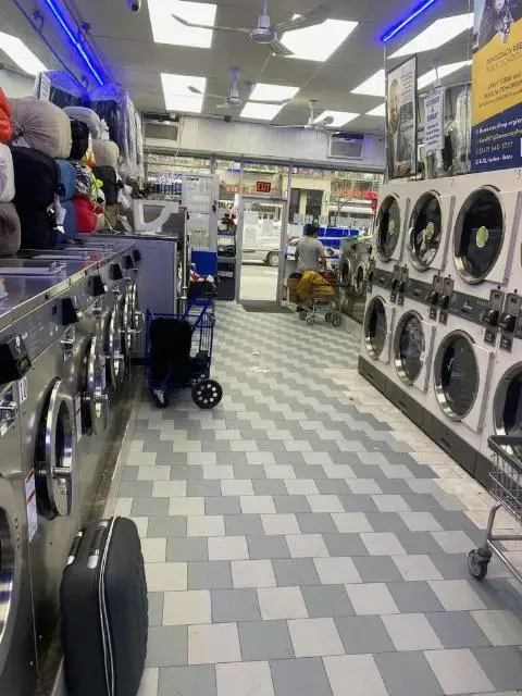 Miss Bubble Laundromat thumbnail 4