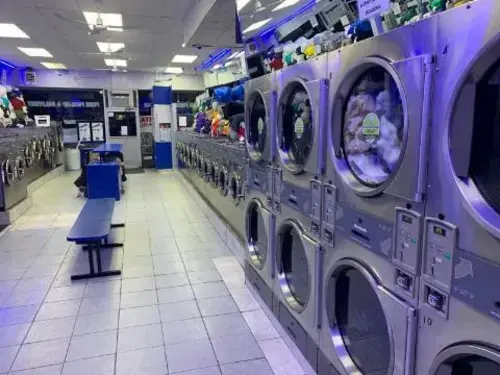 Miss Bubble Laundromat thumbnail 6