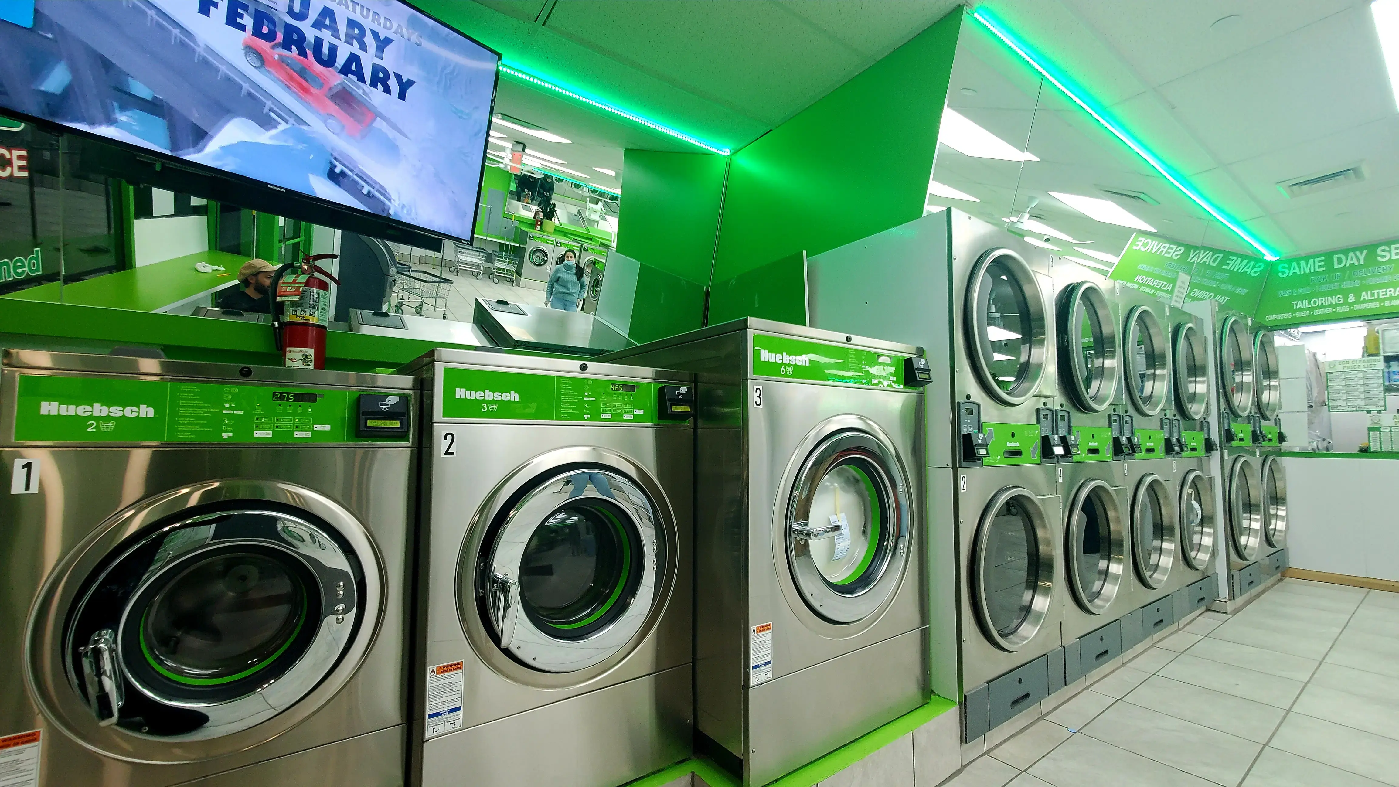 Miss Bubble Laundromat thumbnail 1