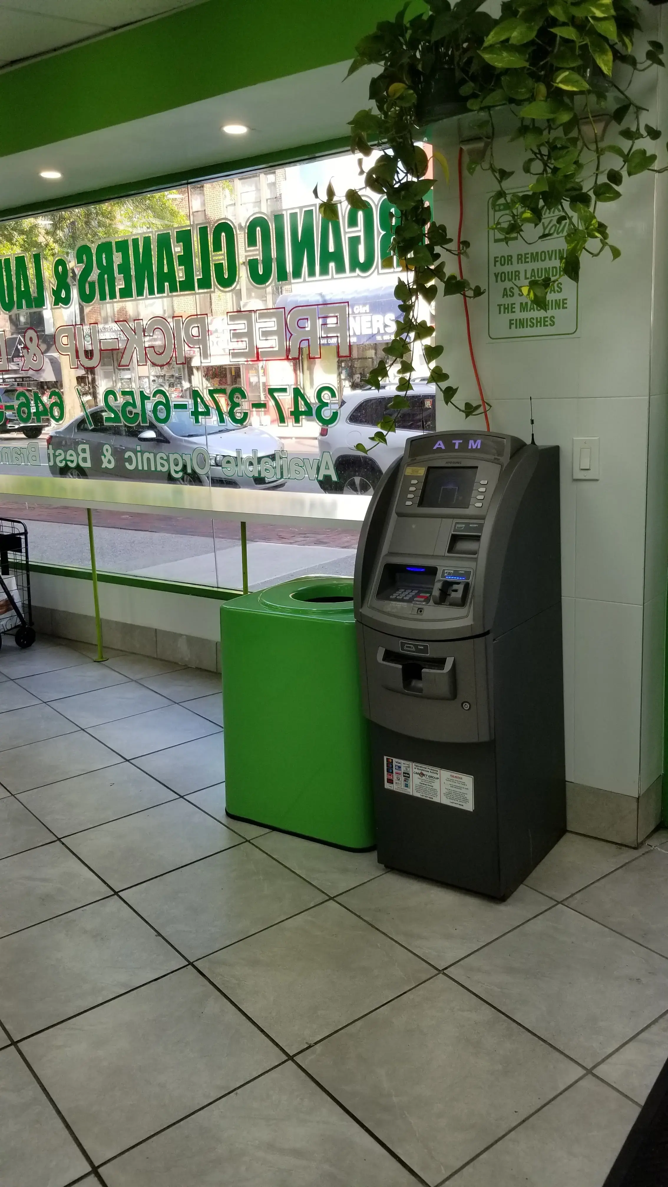 Miss Bubble Laundromat - Image 6