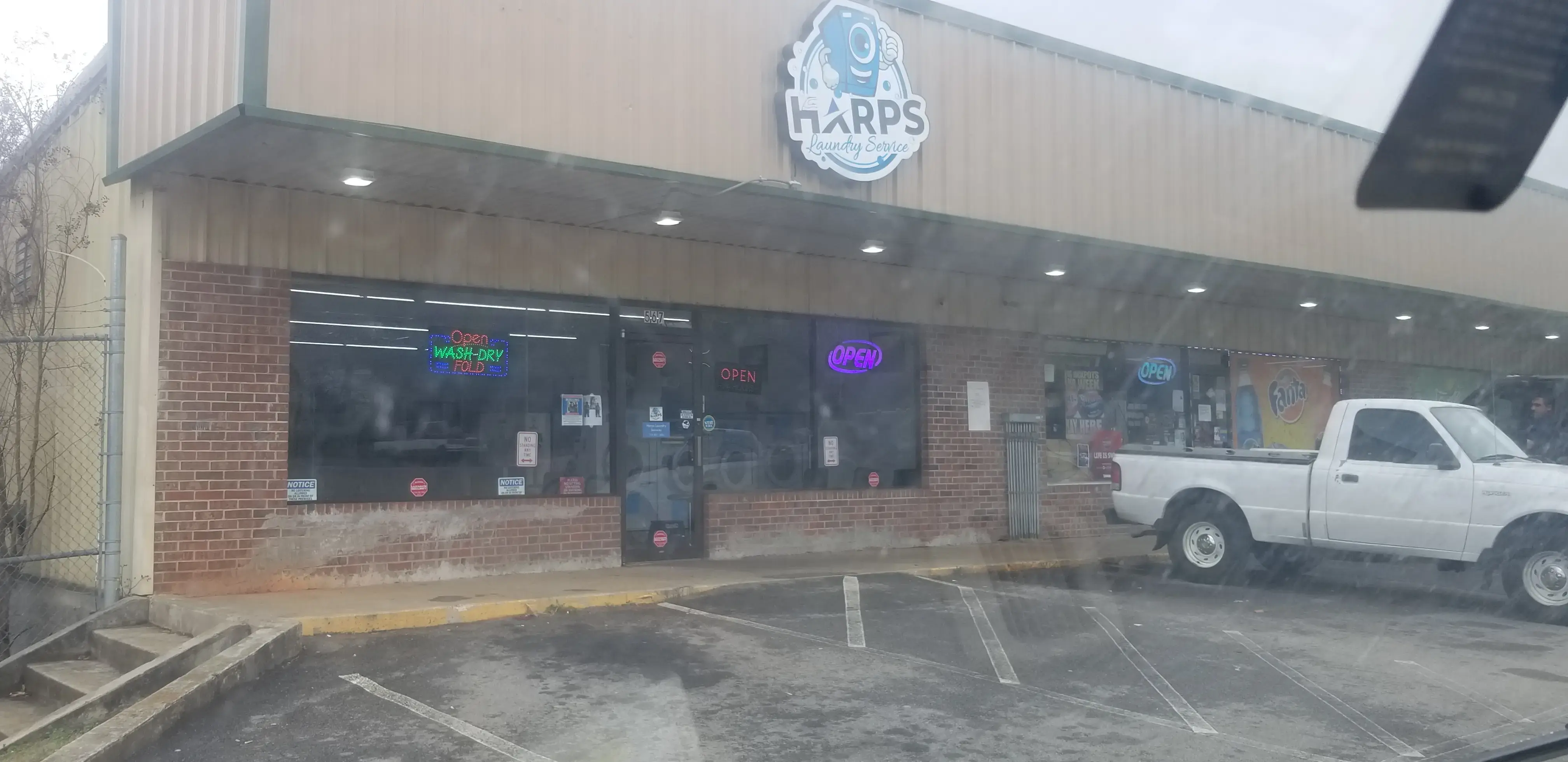 Miss Bubbles Laundromat - Greenville - Image 3