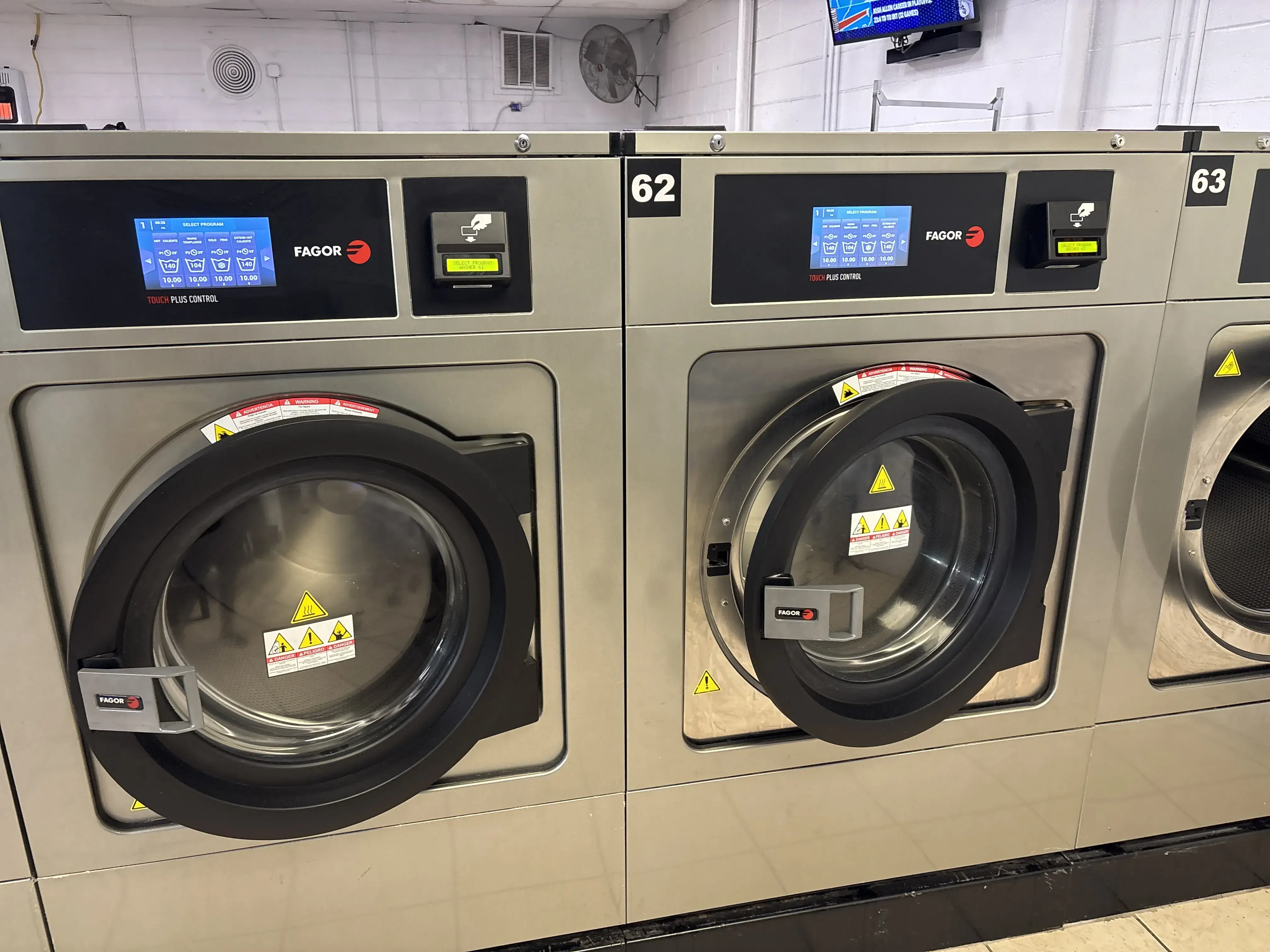Miss Bubbles Laundromat Lavanderia- Newnan GA thumbnail 3