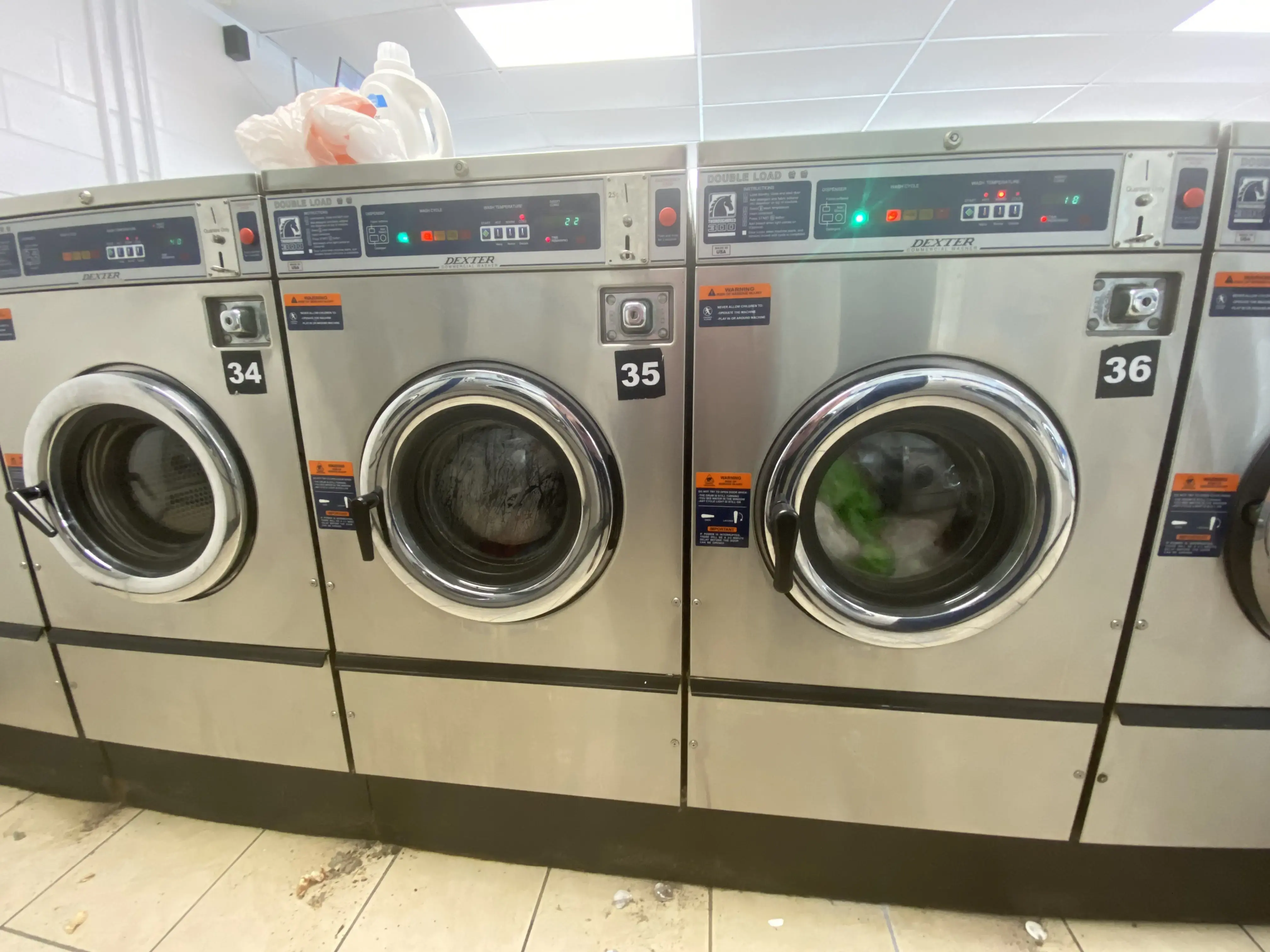 Miss Bubbles Laundromat Lavanderia- Newnan GA thumbnail 20