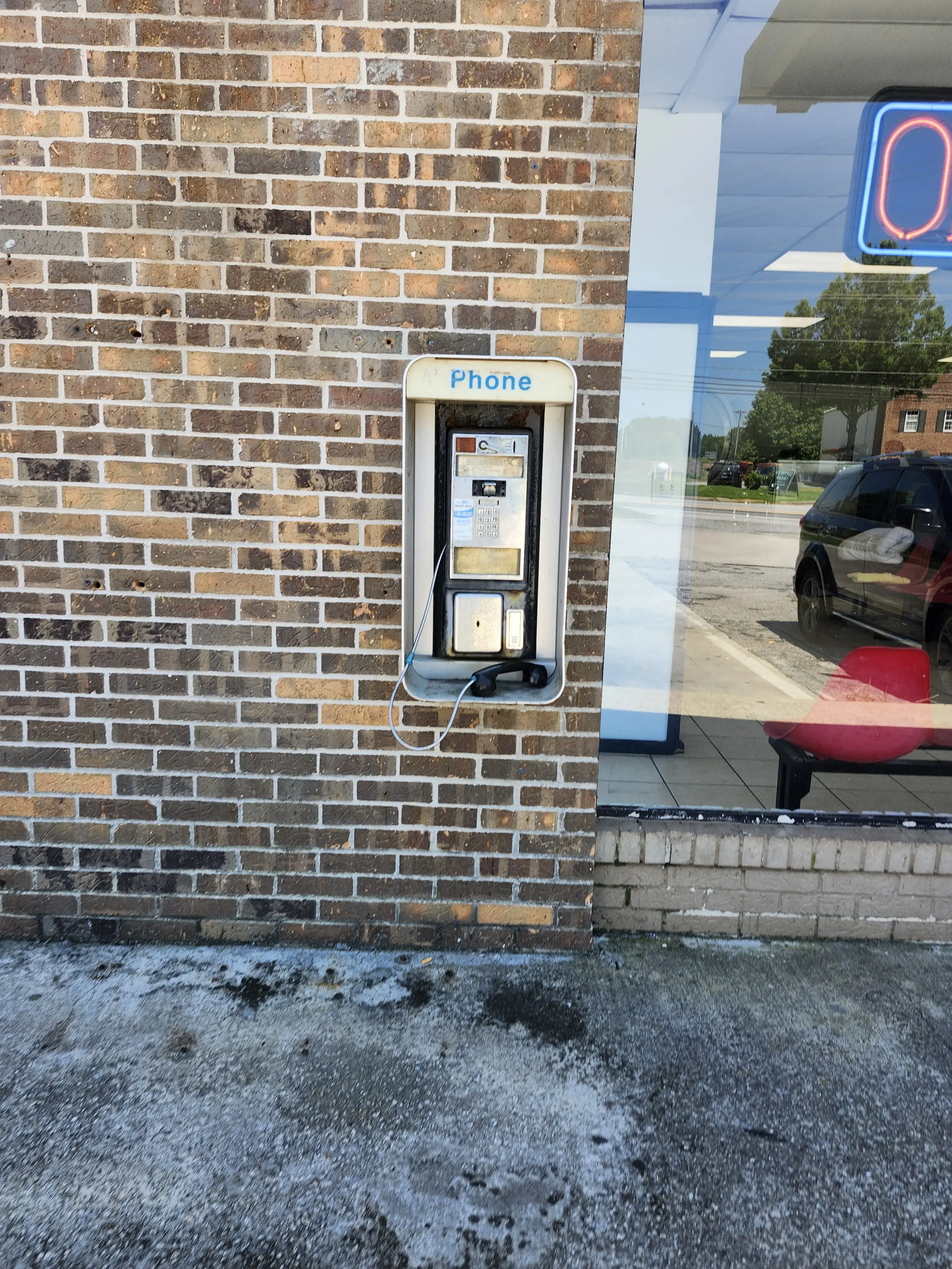 Miss Bubbles Laundromat Lavanderia- Newnan GA - Image 10