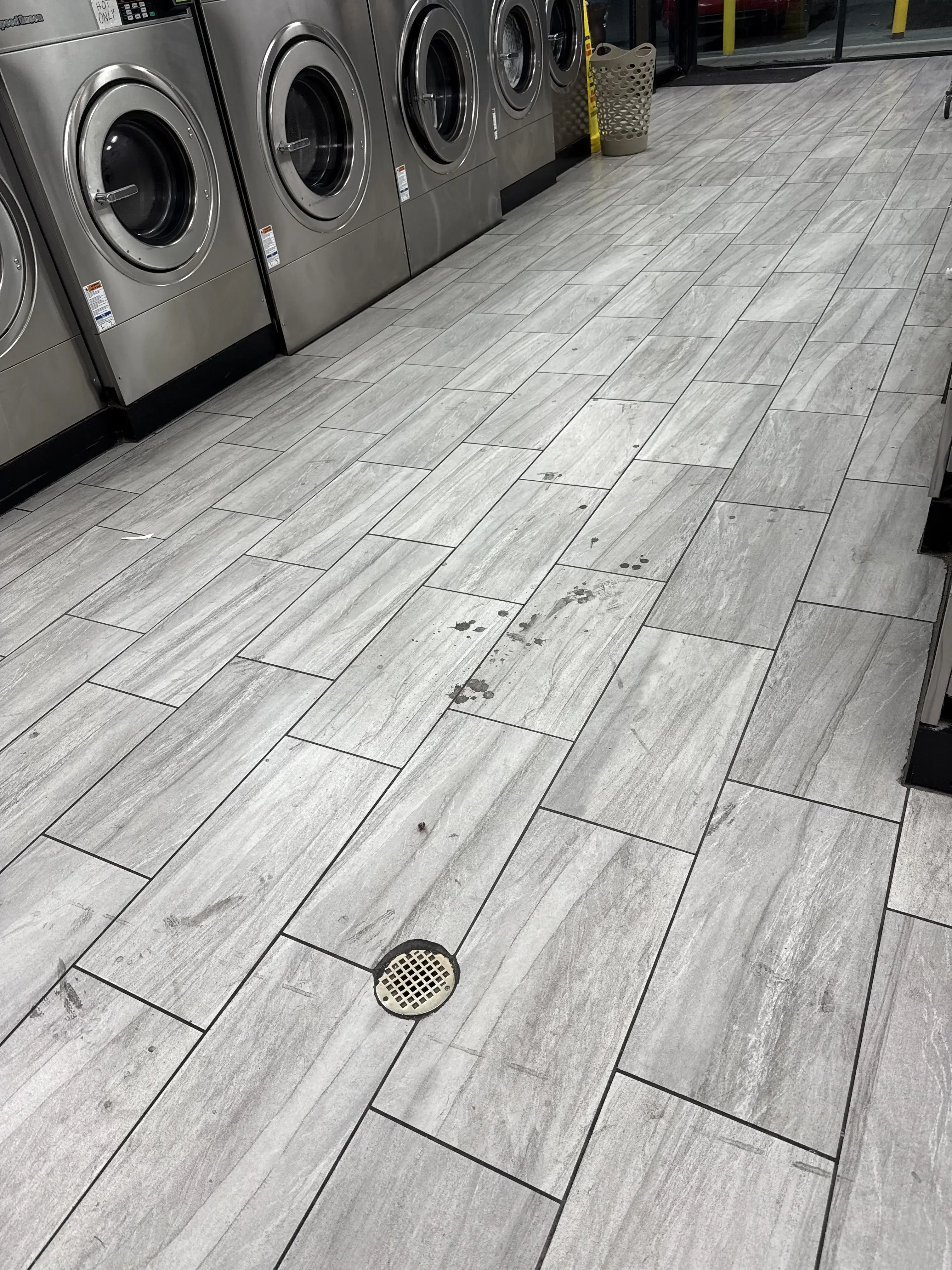 Missing Sock 5934 Laundromat thumbnail 5