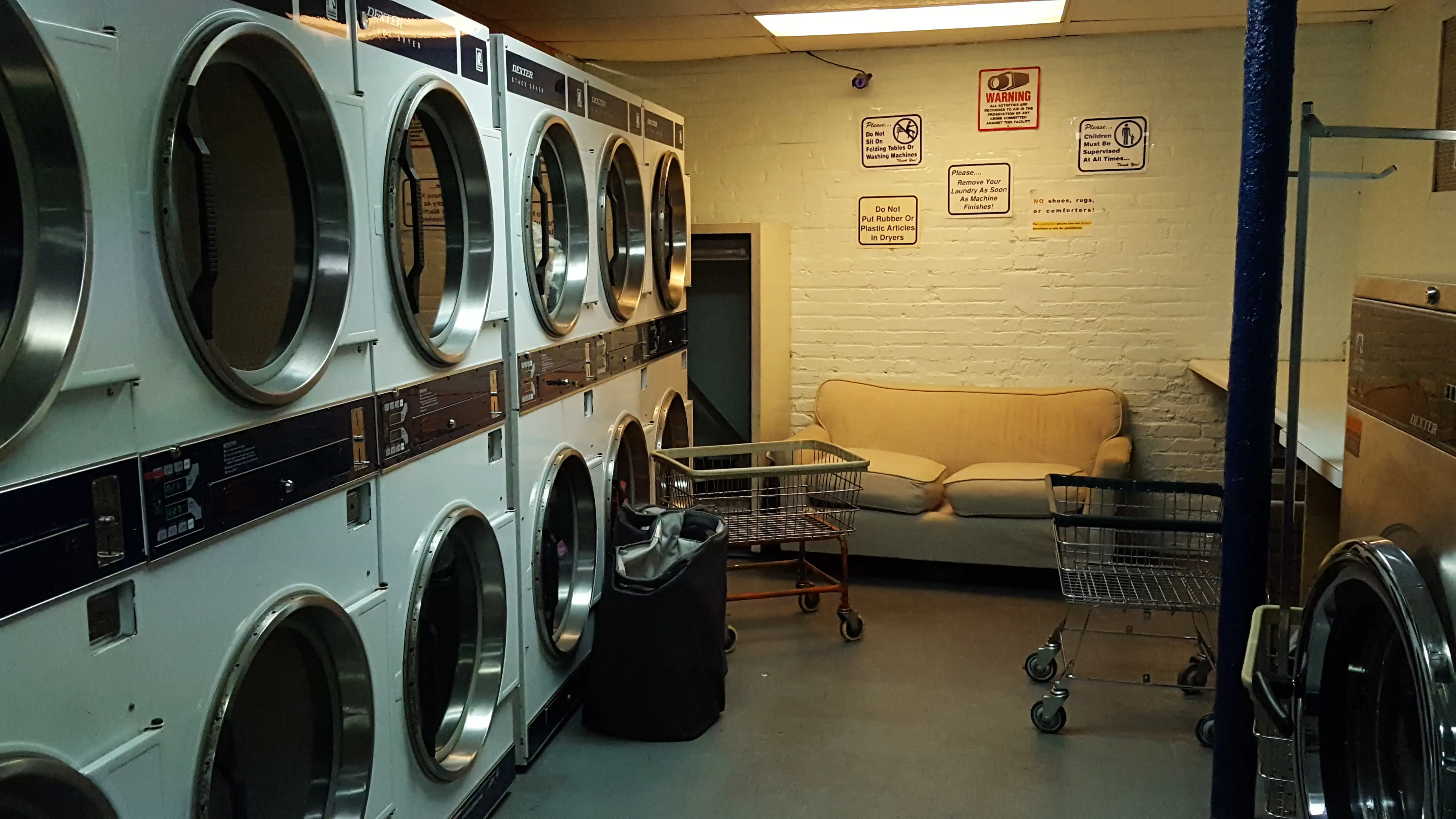 Missing-Sock Laundromat - Image 4