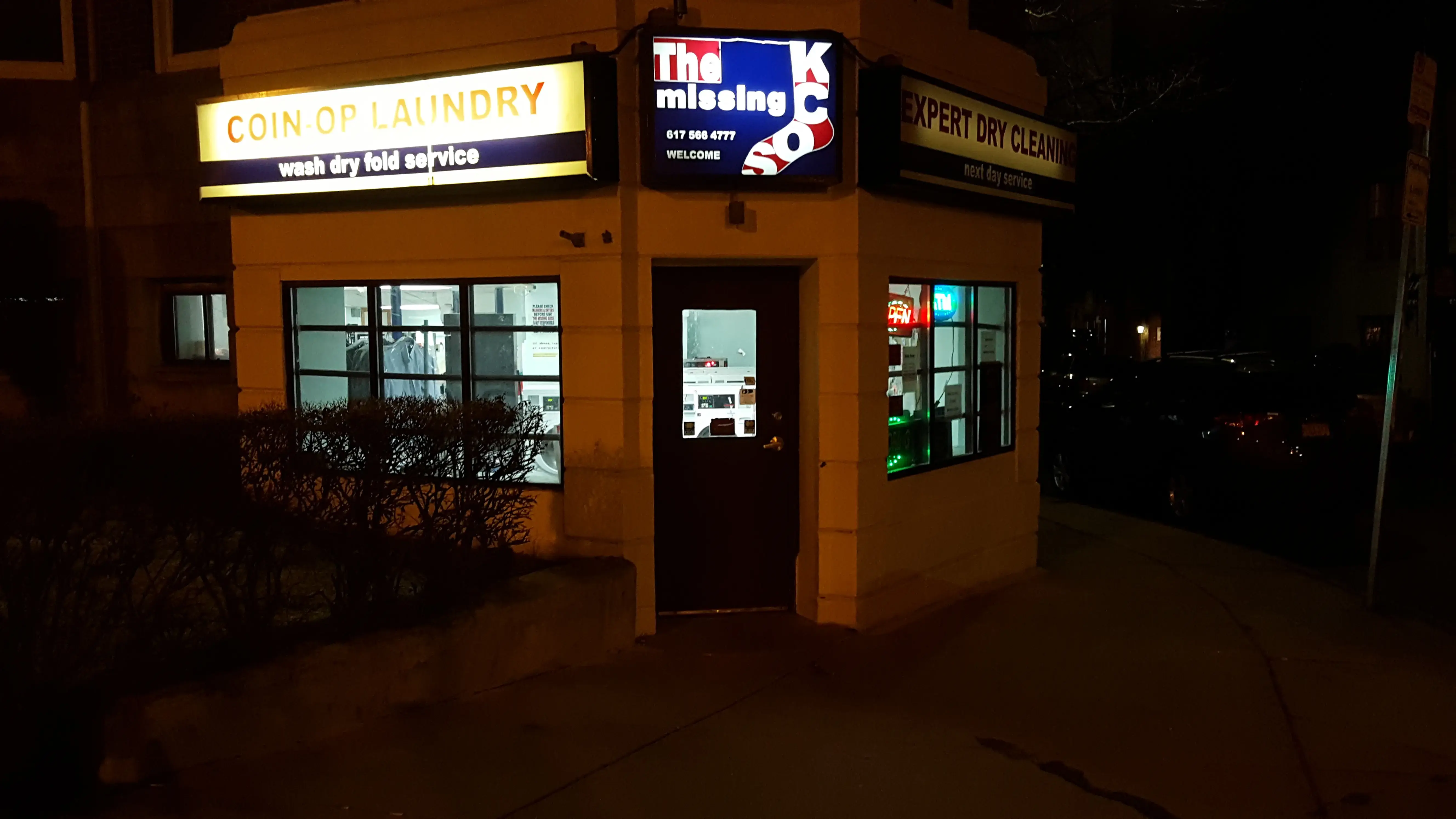 Missing-Sock Laundromat - Image 9