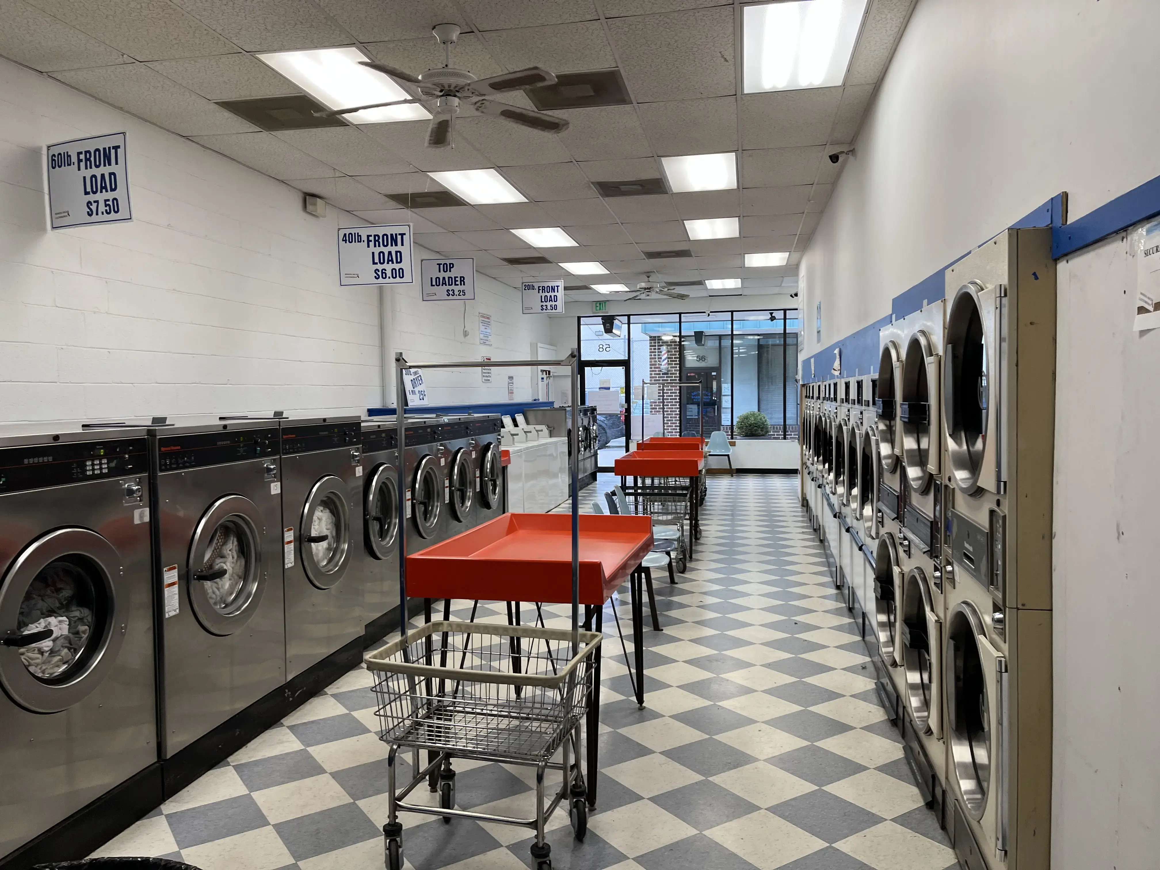 Missing Sock Laundromat thumbnail 20