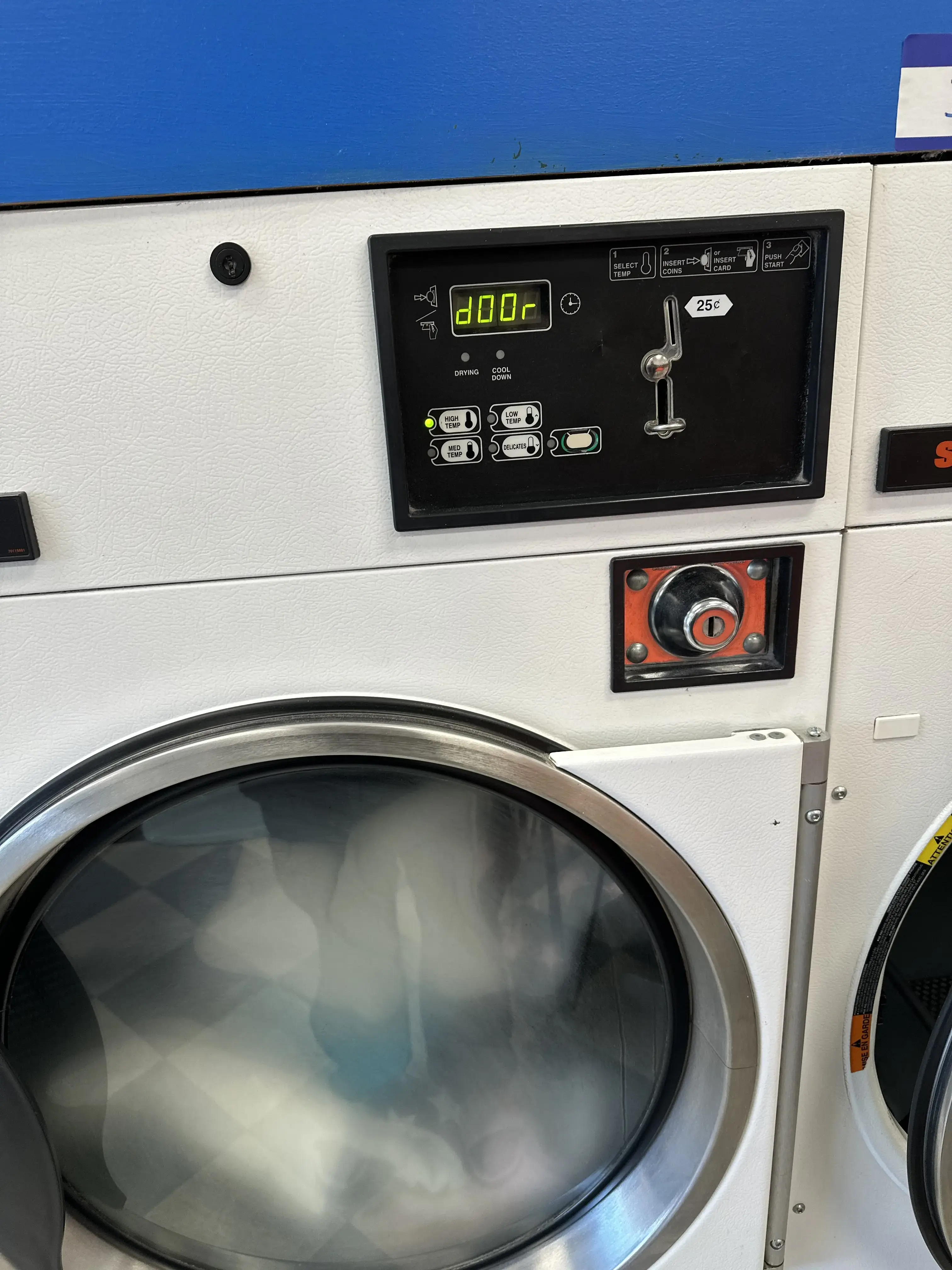 Missing Sock Laundromat - Image 9