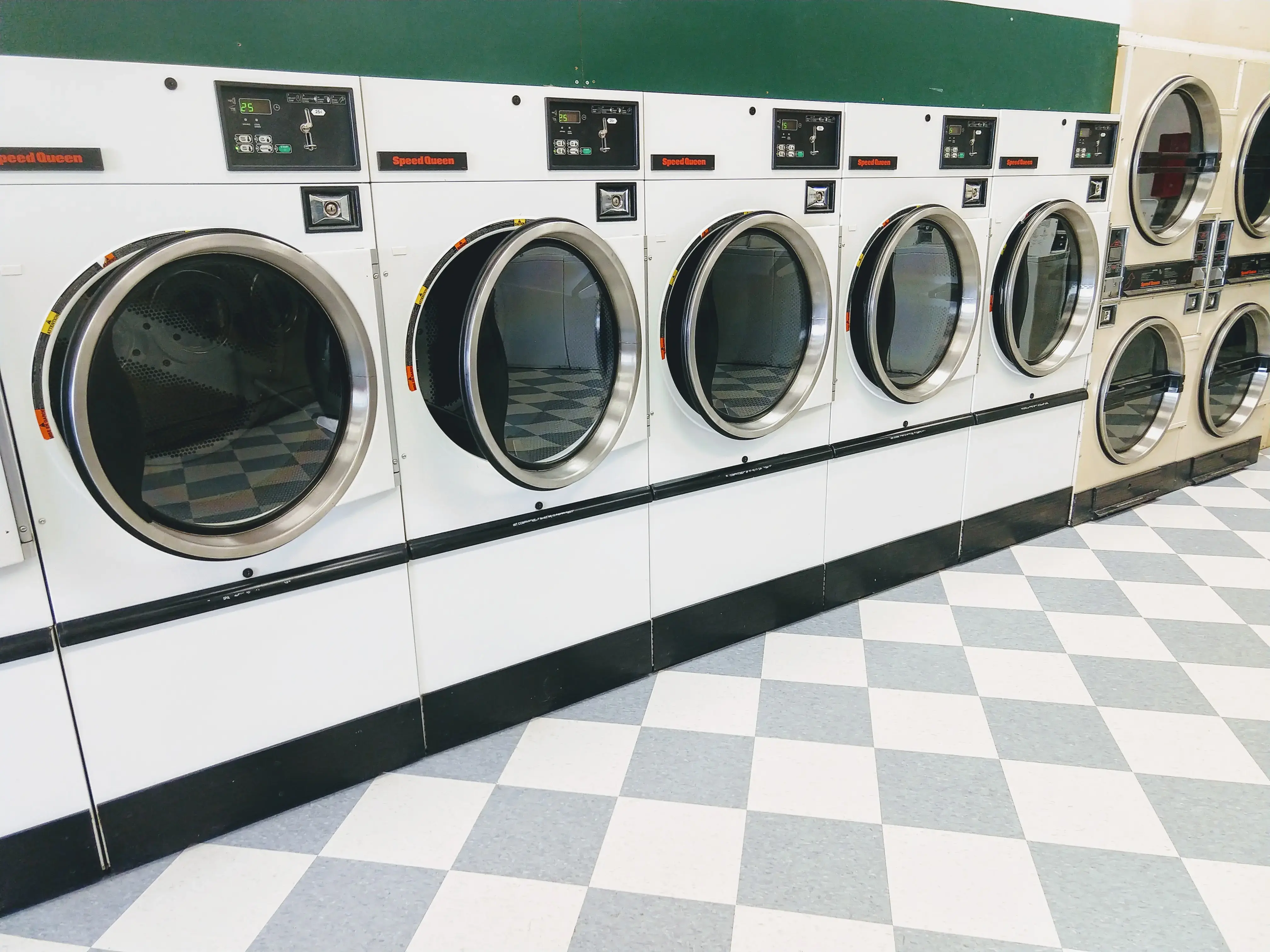Missing Sock Laundromat thumbnail 19