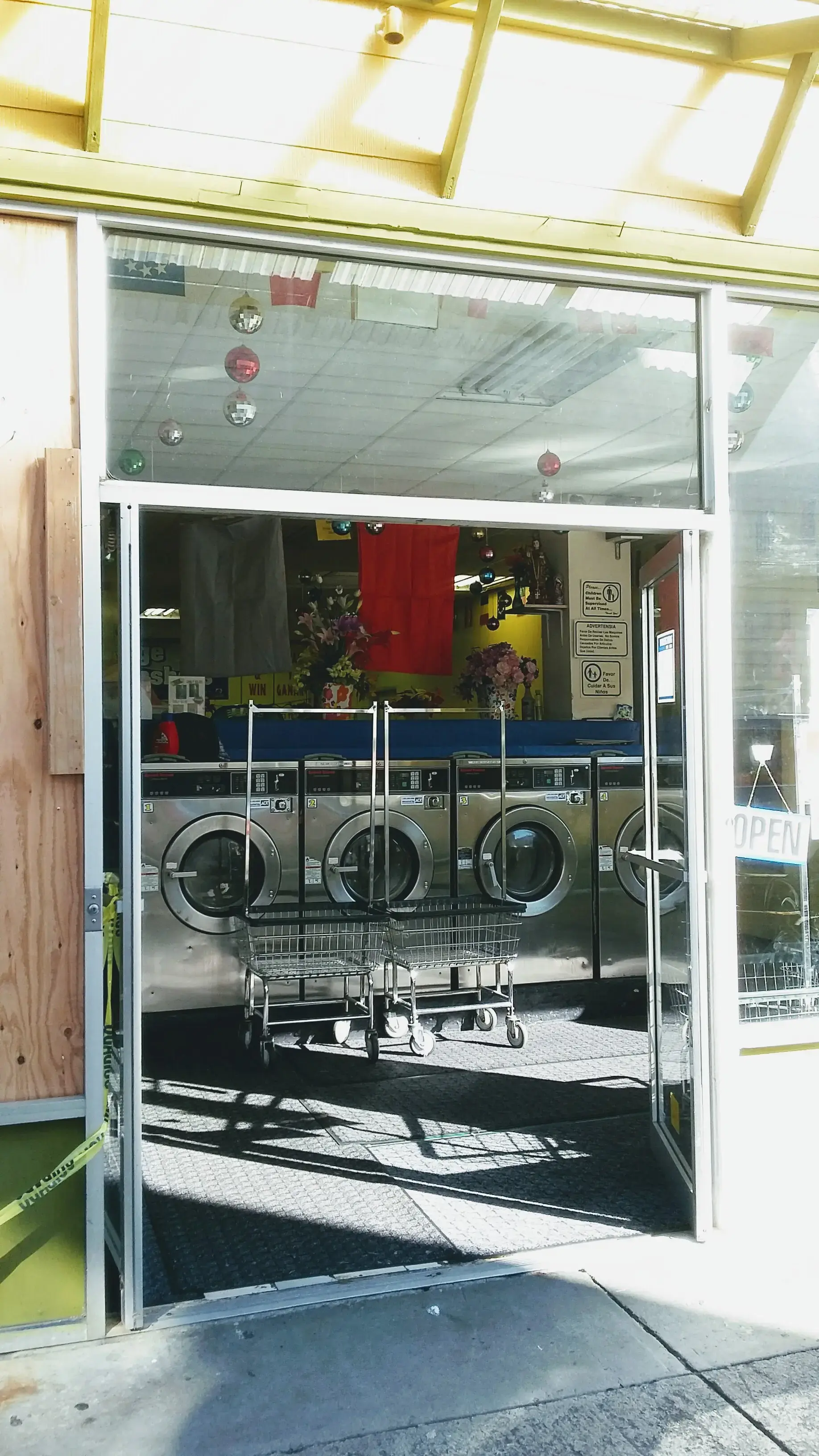 Mission Fiesta Laundry - Image 5