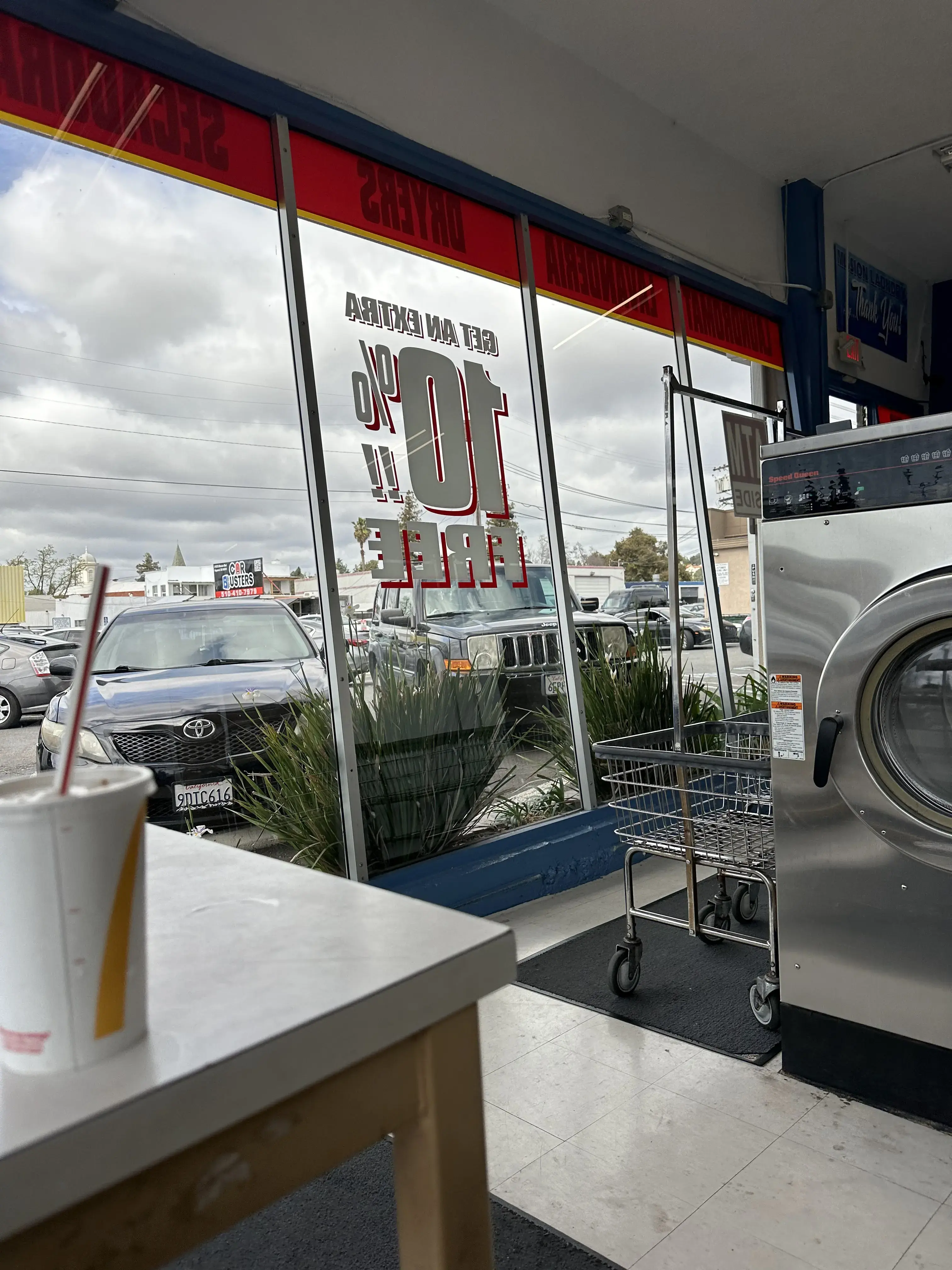 Mission Laundry - Image 3